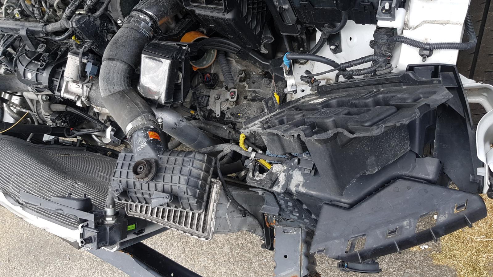 Hyundai Santa Fe - 2013-Present