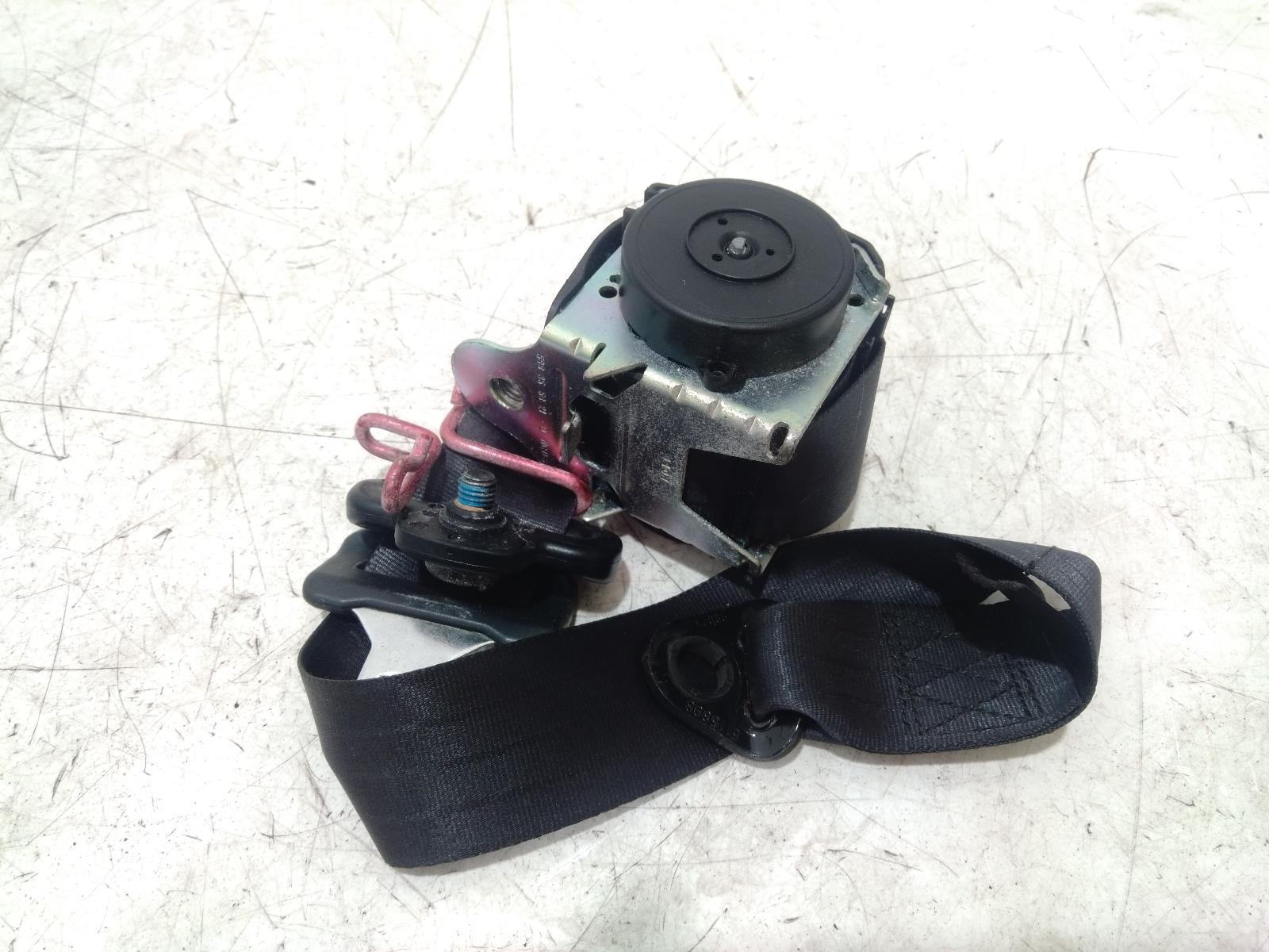 Seat_Belt_Stalk