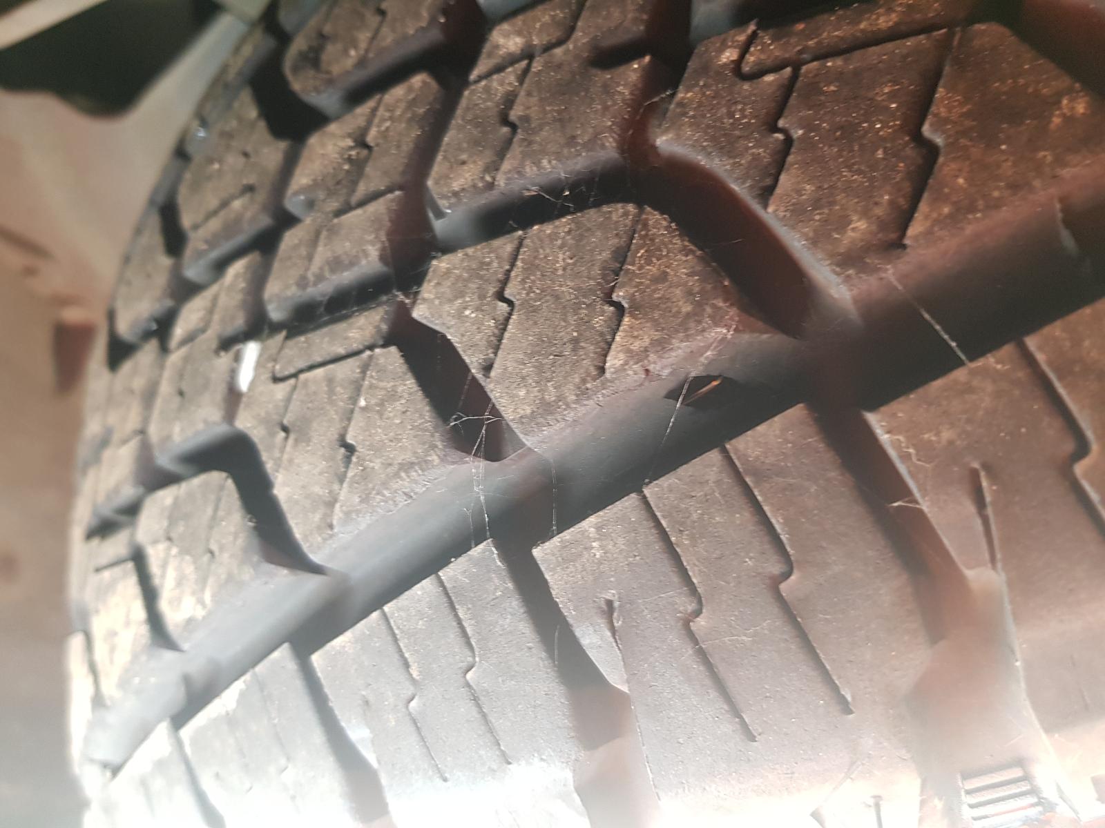 Ford Explorer - UT 2001-2005