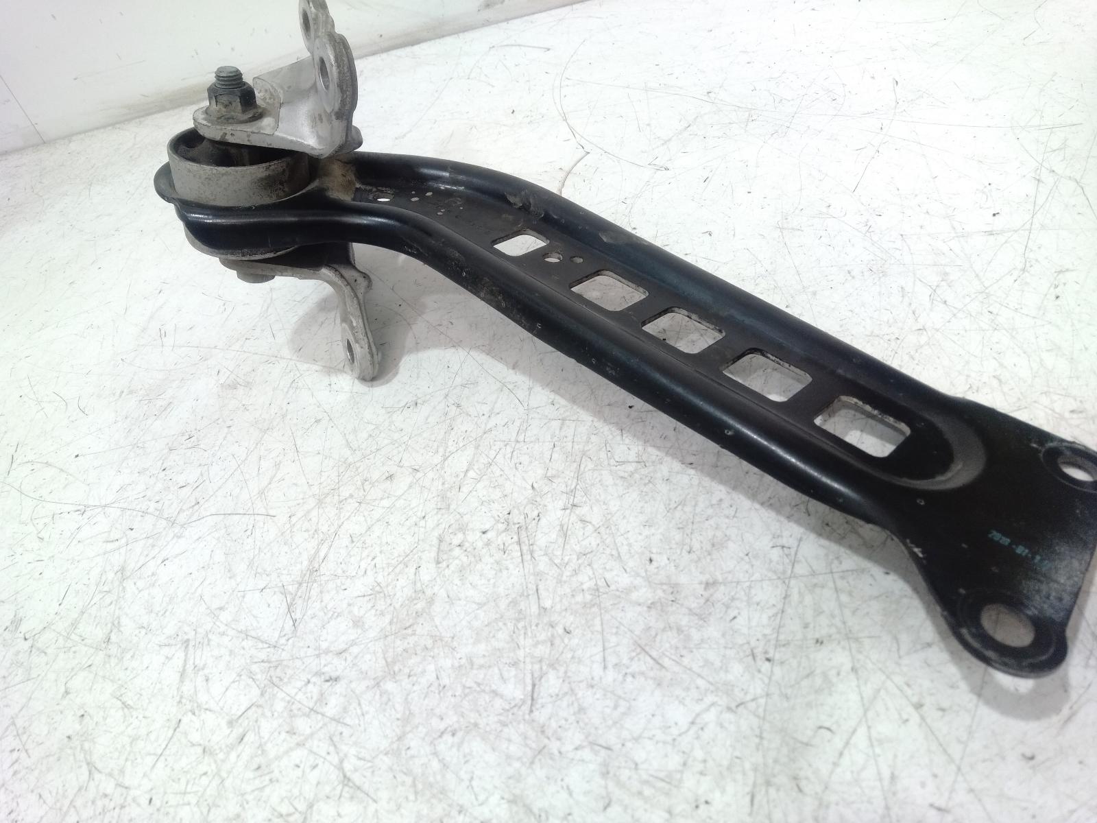 Left_Rear_Trailing_Arm