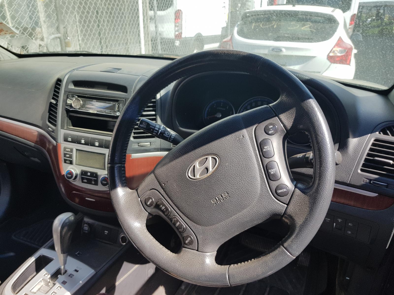 Hyundai Santa Fe - 2006-2012