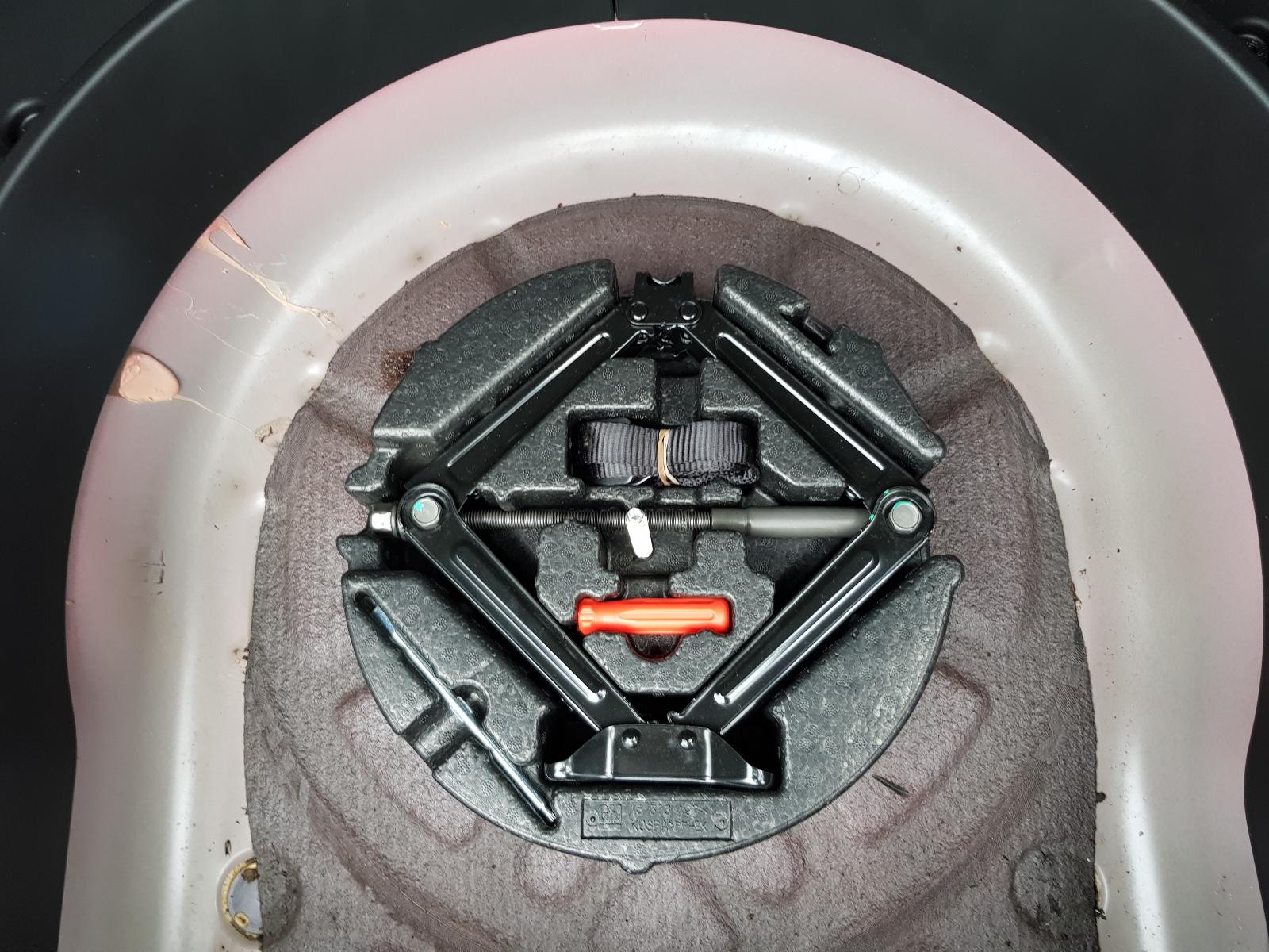 Holden Cruze - 2009-Present