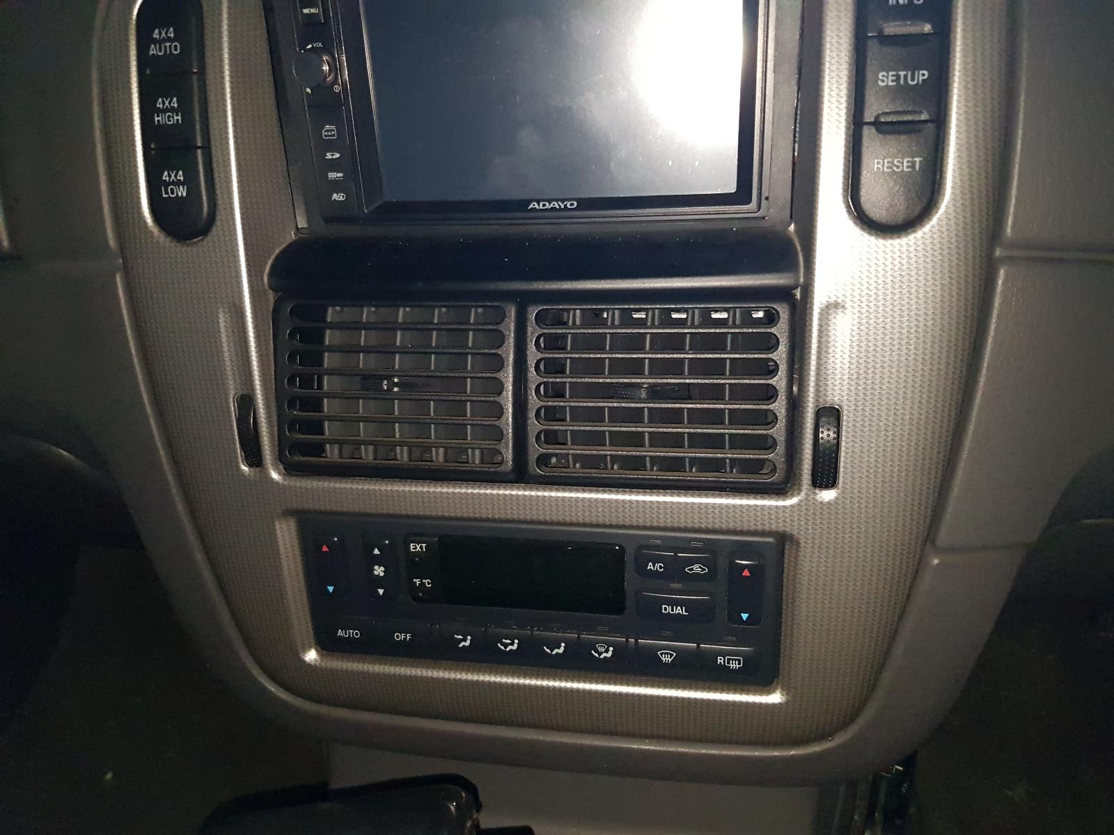 Ford Explorer - UT 2005-2007