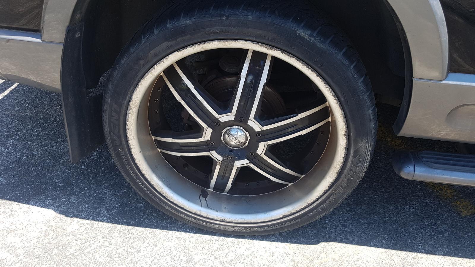 Ford Explorer - UT 2001-2005