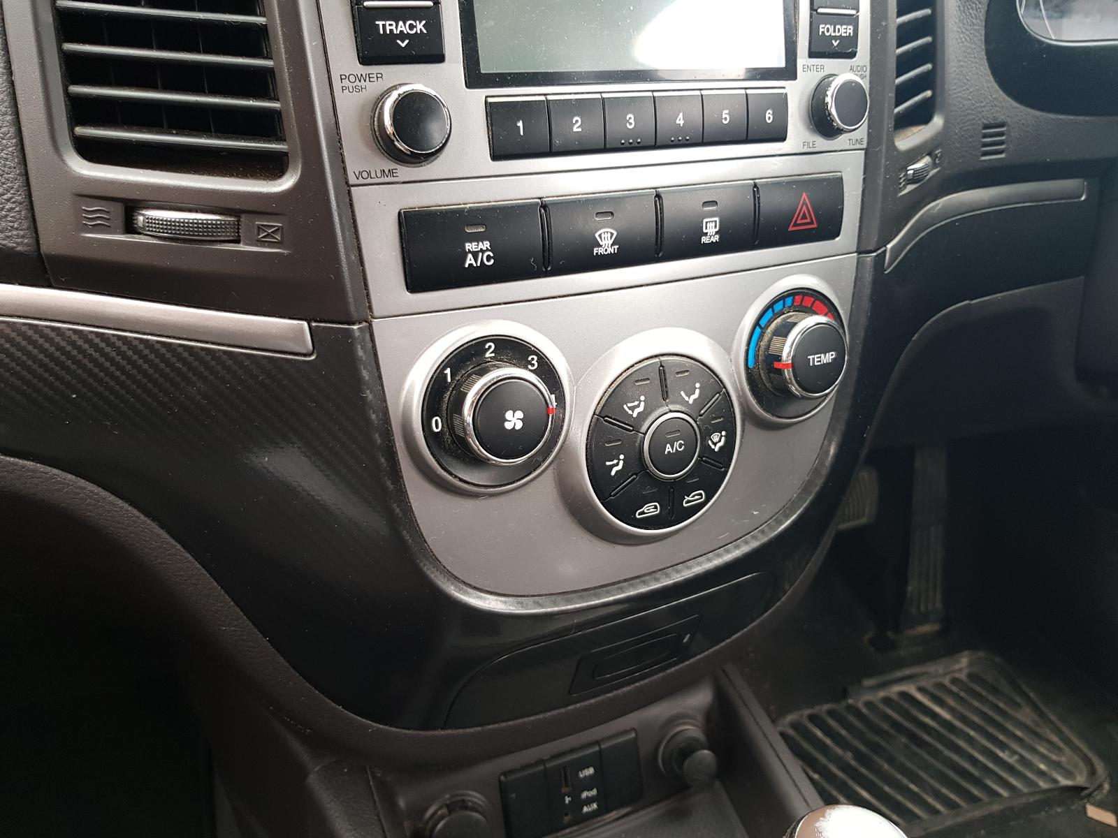 Hyundai Santa Fe - 2006-2012