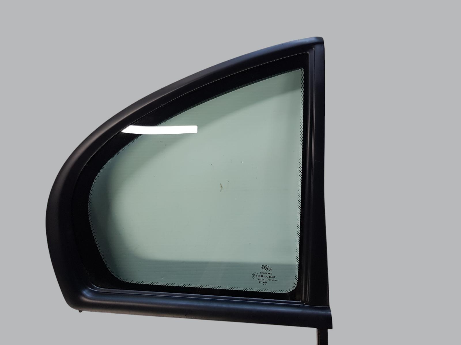 Right_Rear_1q_Door_Glass