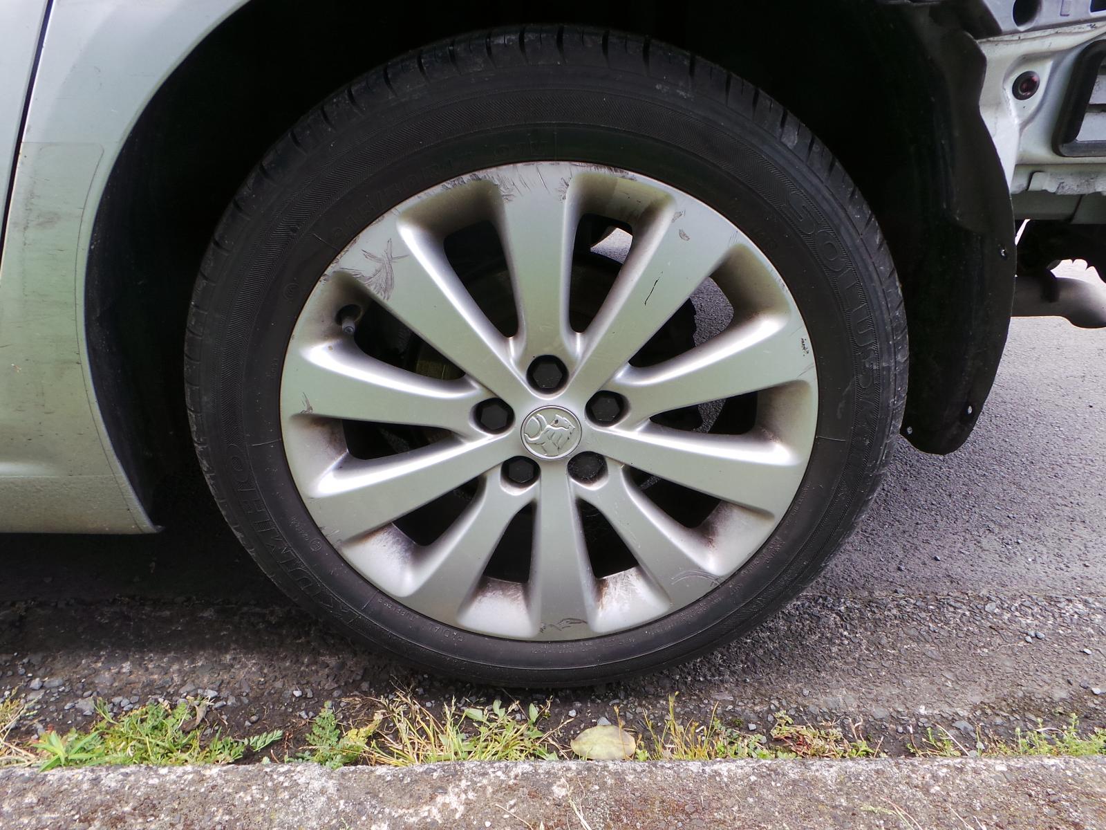 Holden Cruze - 2009-Present