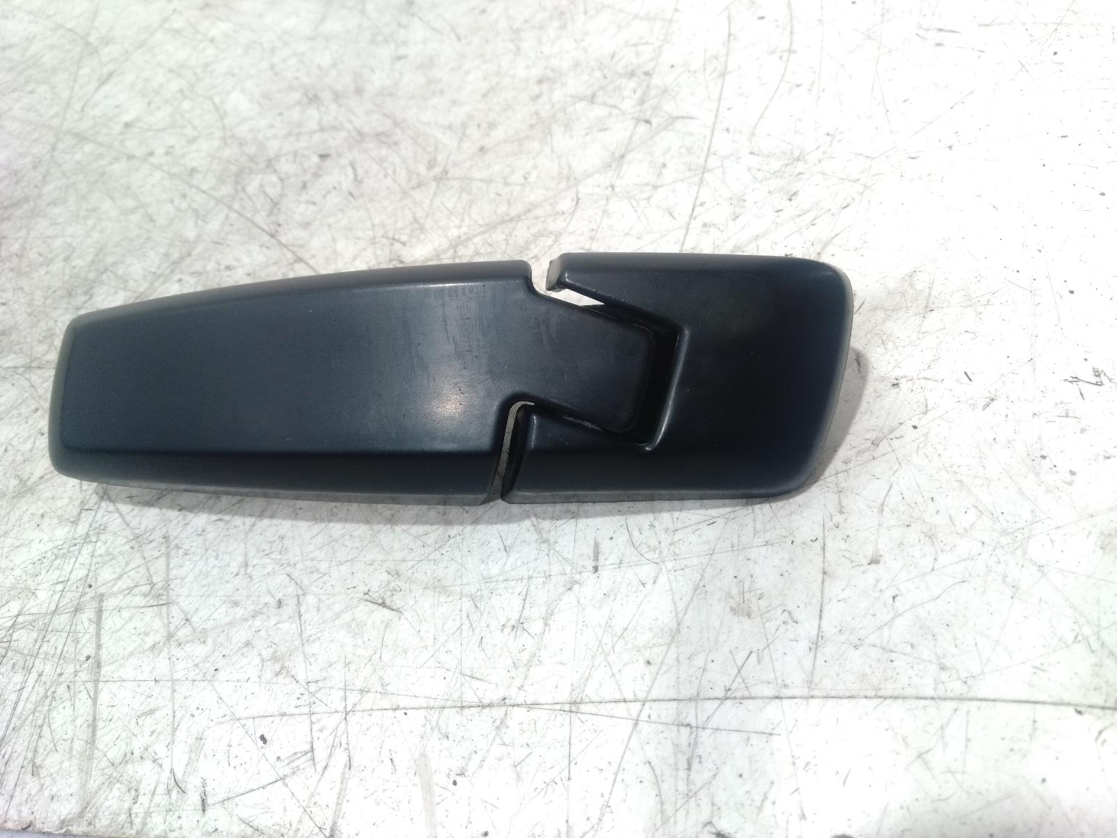 Bootlid_Tgate_Hinge