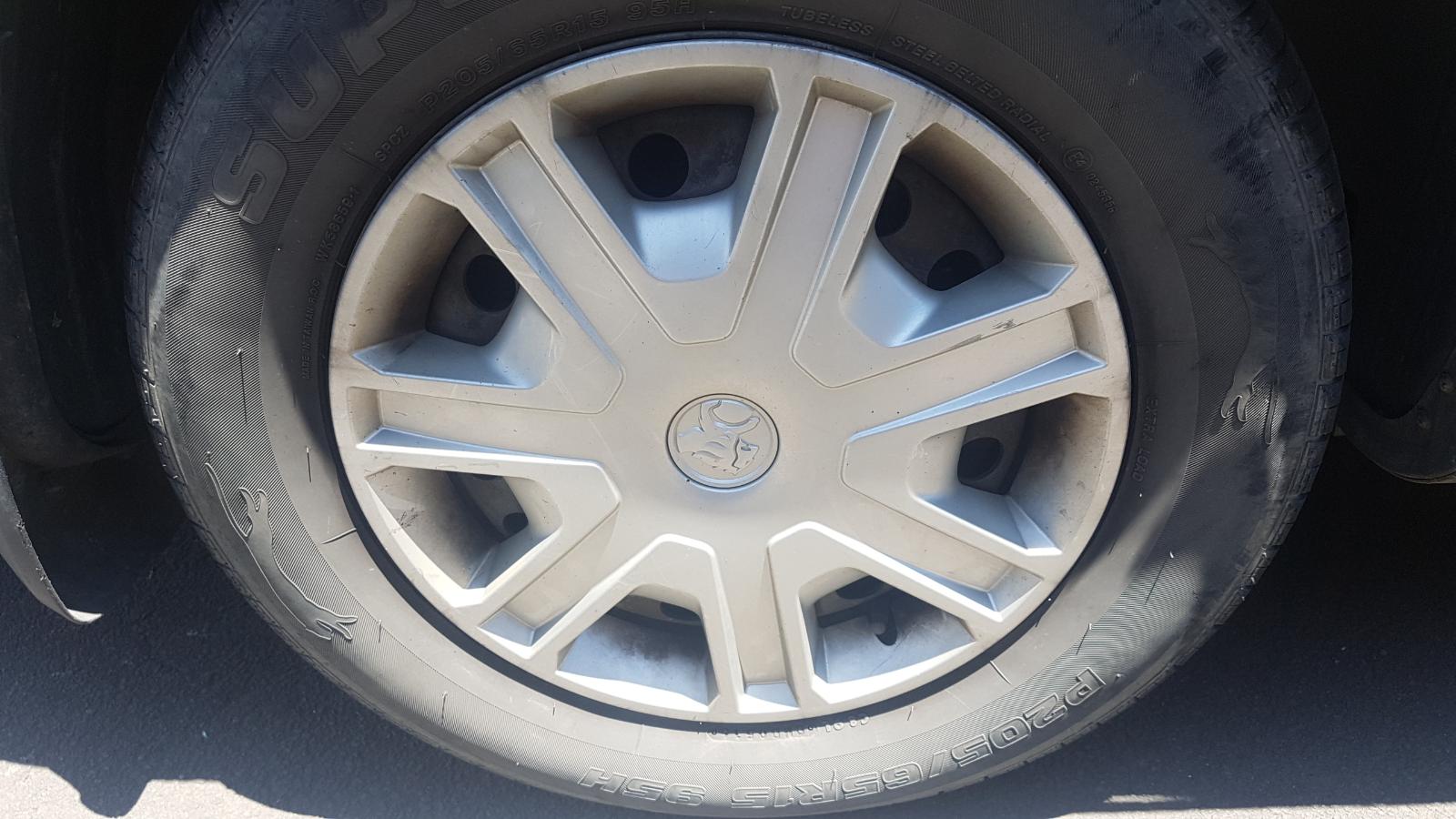 Holden Commodore - VY  2002-2004