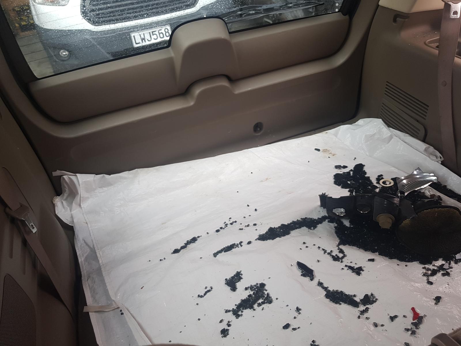 Ford Explorer - UT 2001-2005