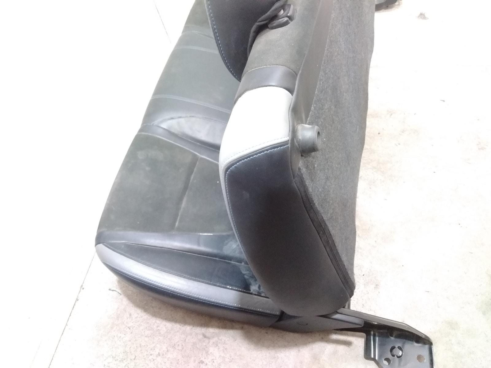 2nd_Seat_Rear_Seat