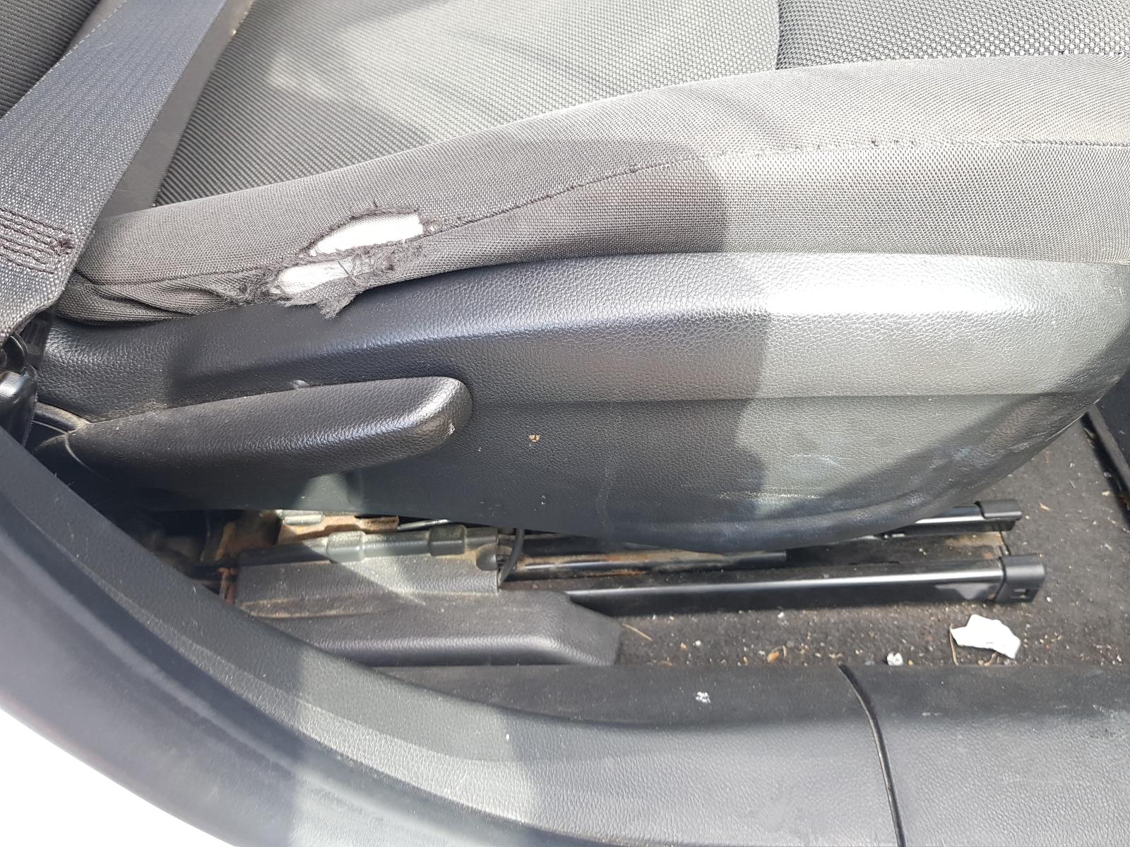 Holden Cruze - 2009-Present