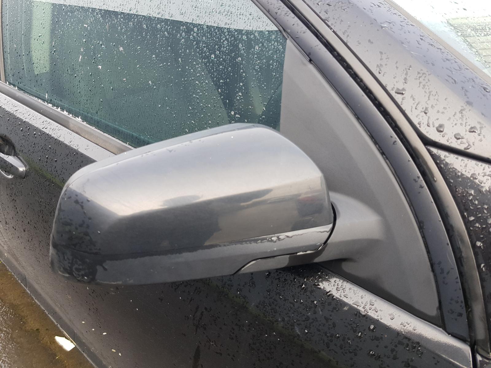 Holden Commodore - VE Omega 06-