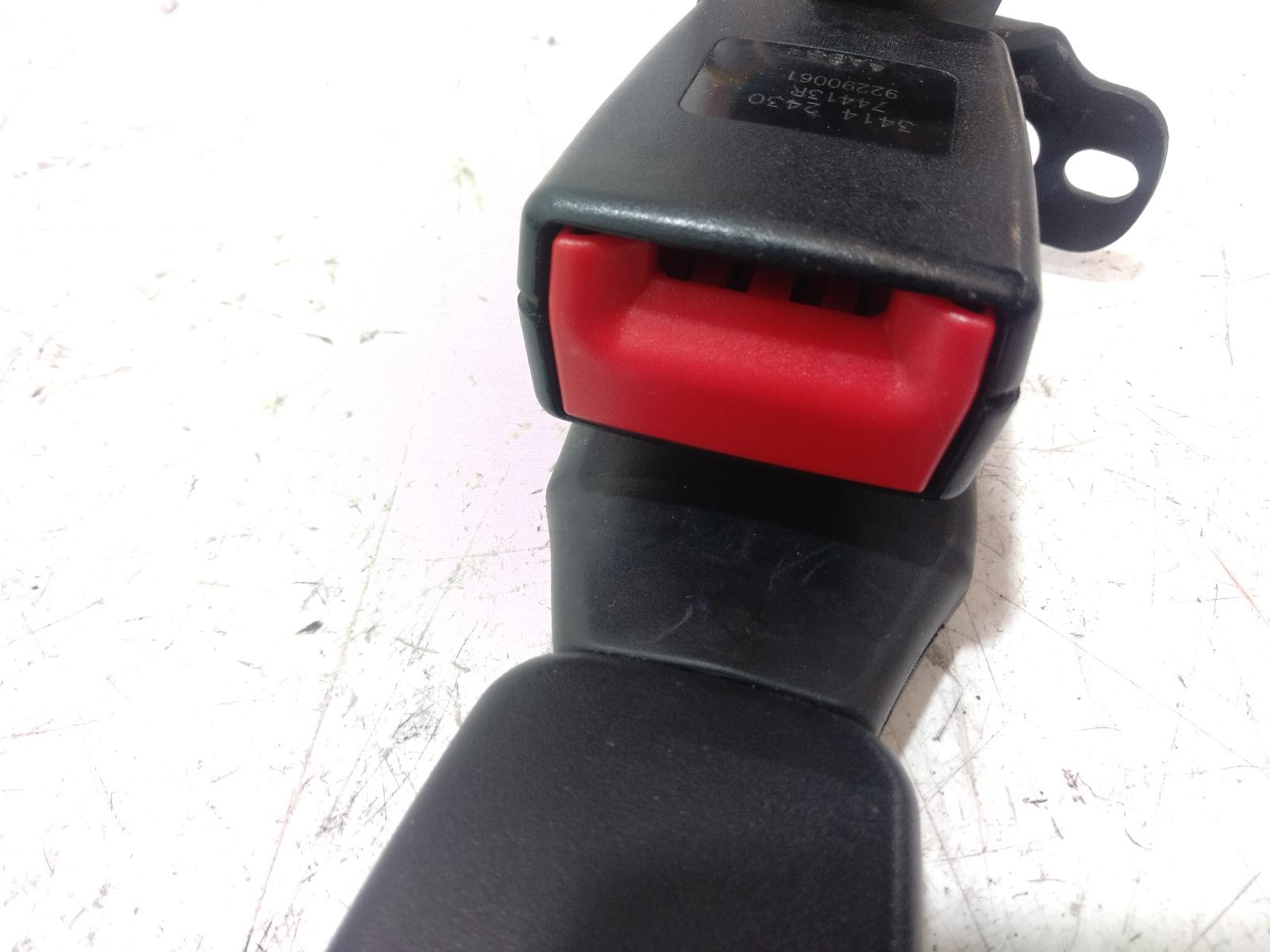 Seat_Belt_Stalk
