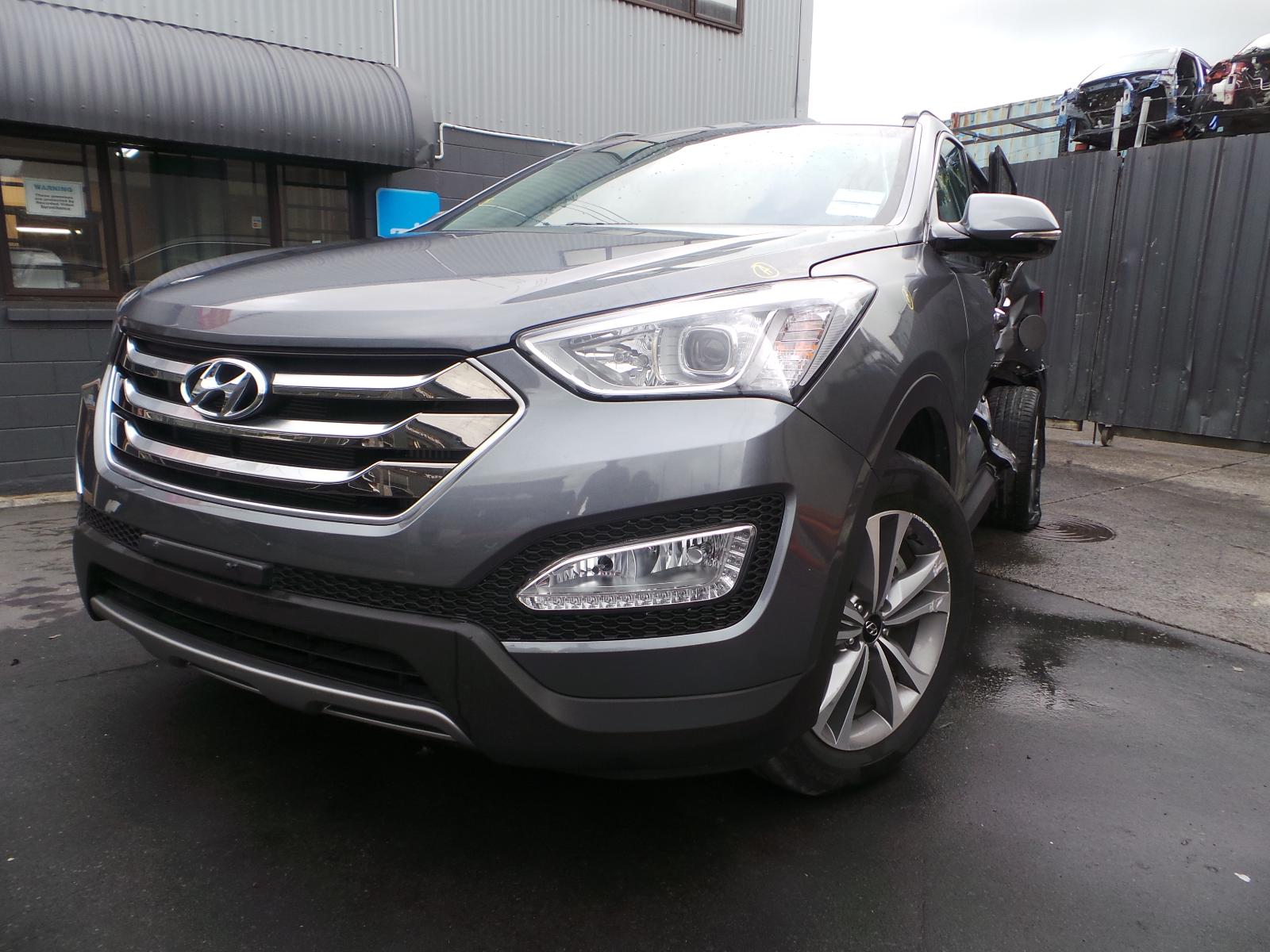 Hyundai Santa Fe - 2013-Present