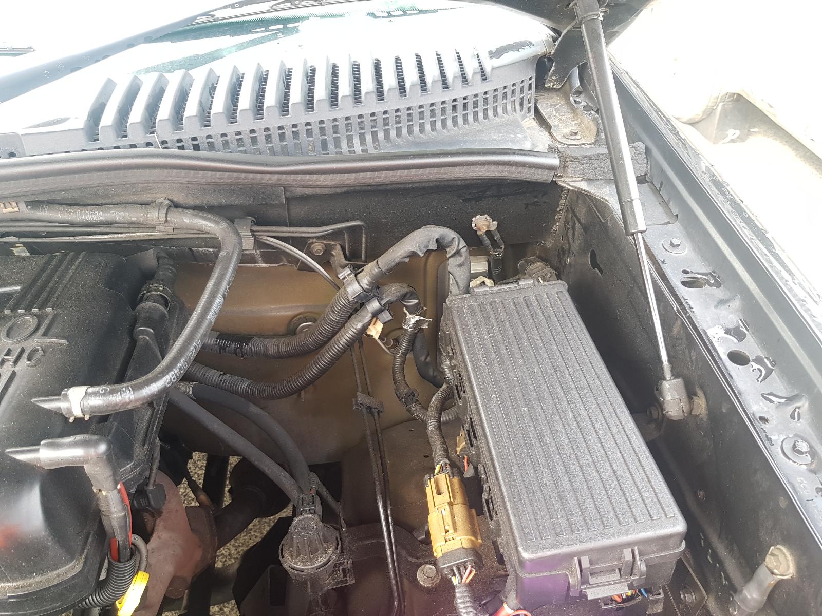 Ford Explorer - UT 2001-2005