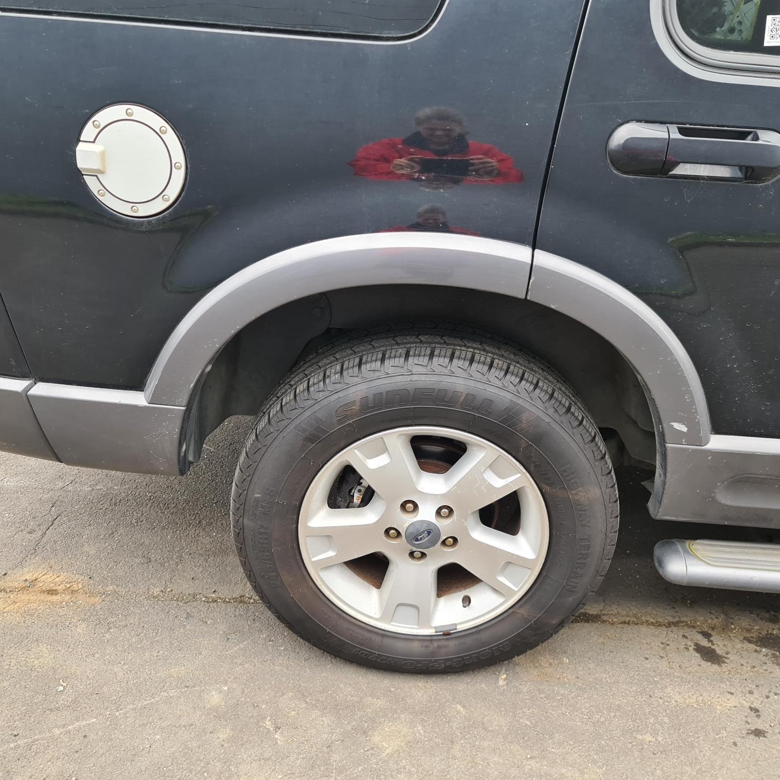 Ford Explorer - UT 2005-2007