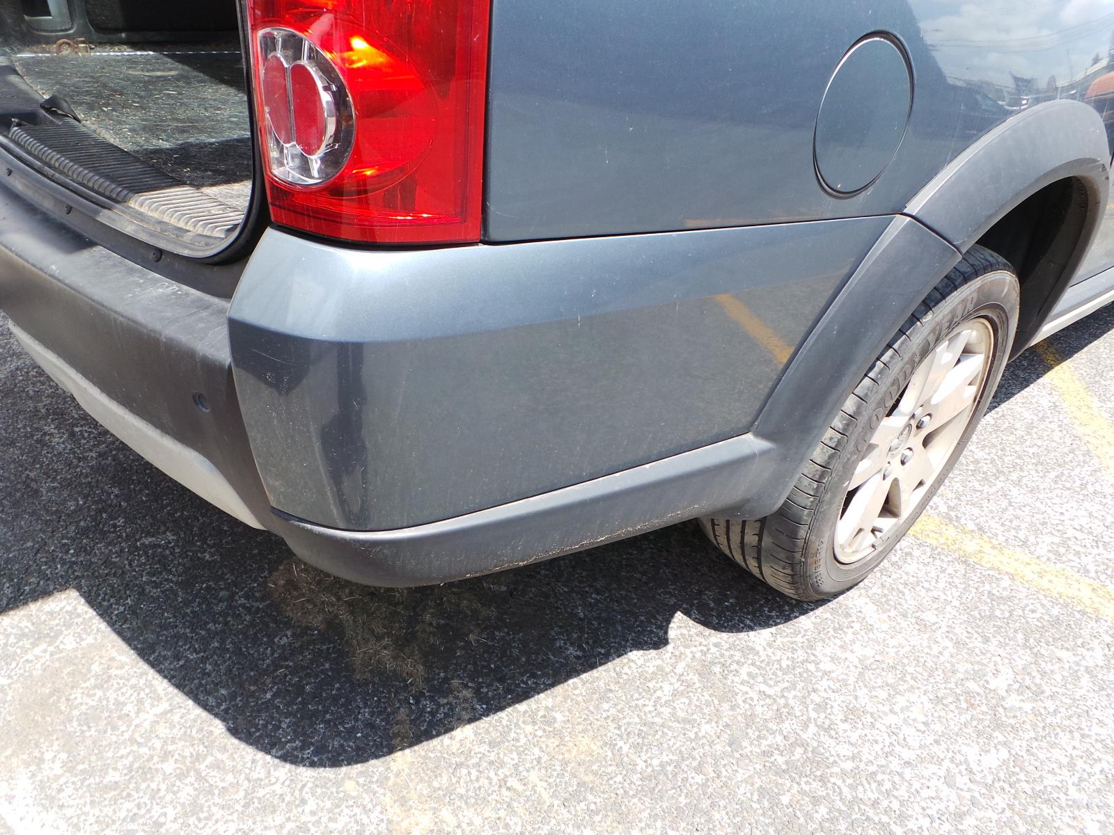 Holden Adventra - VZ 2005-2007