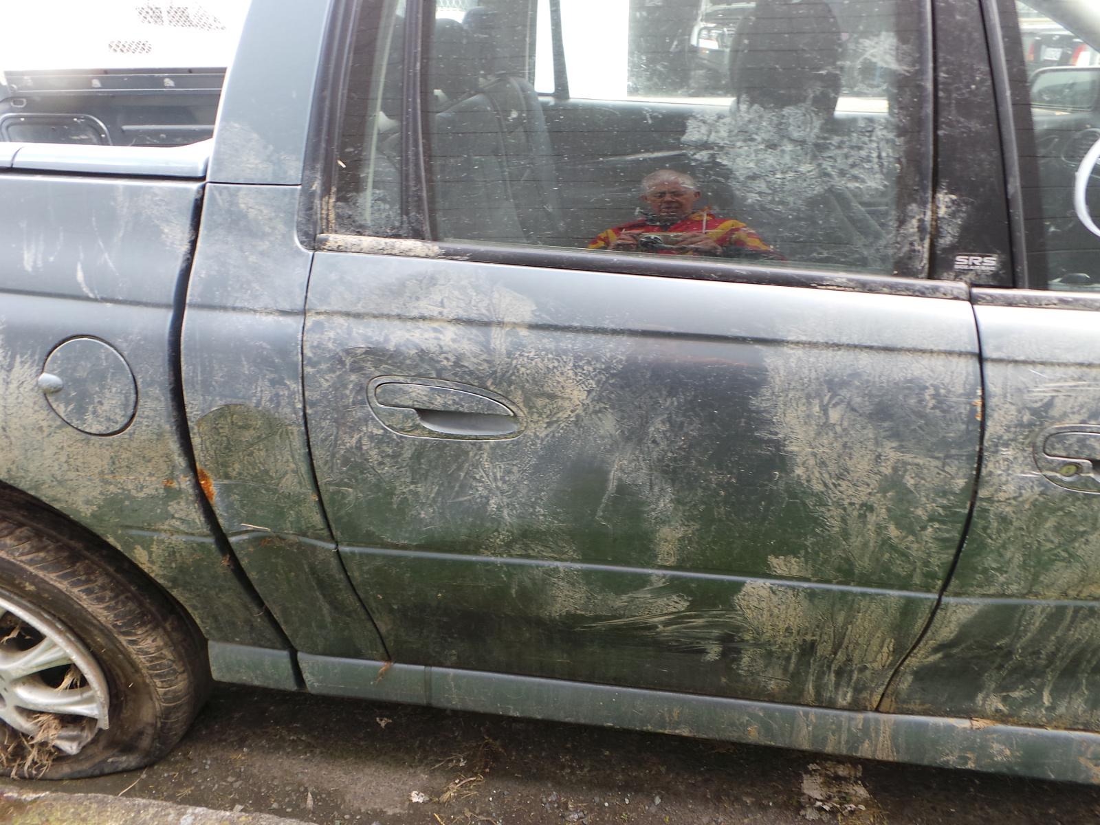 Holden Crewman - VZ  2004-2007