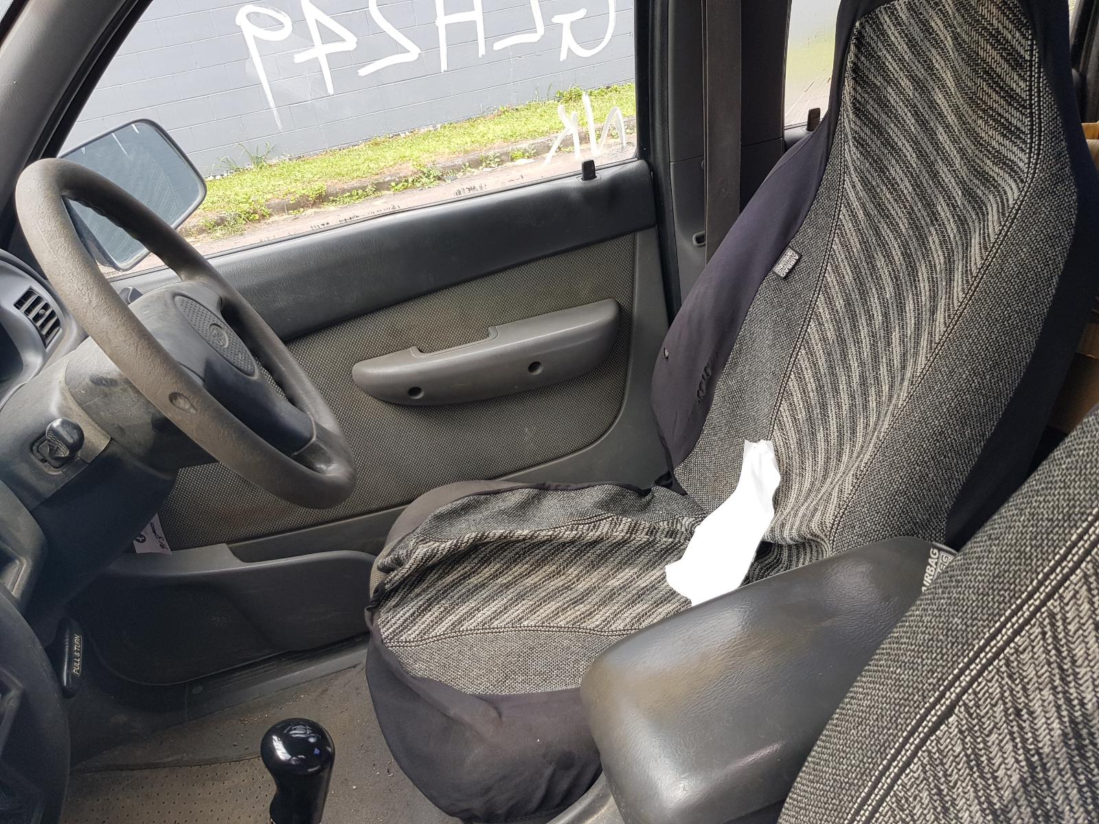 Ford Courier - UT 2005-2006