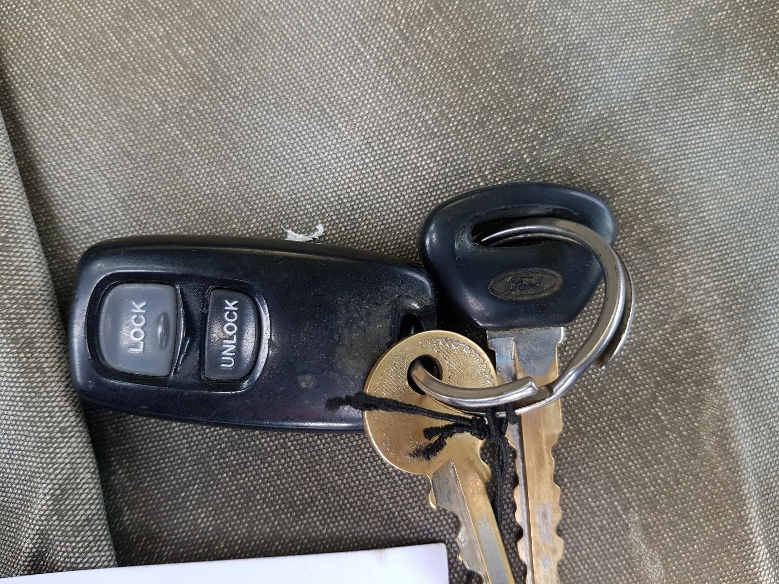 Ford Courier - UT 2005-2006