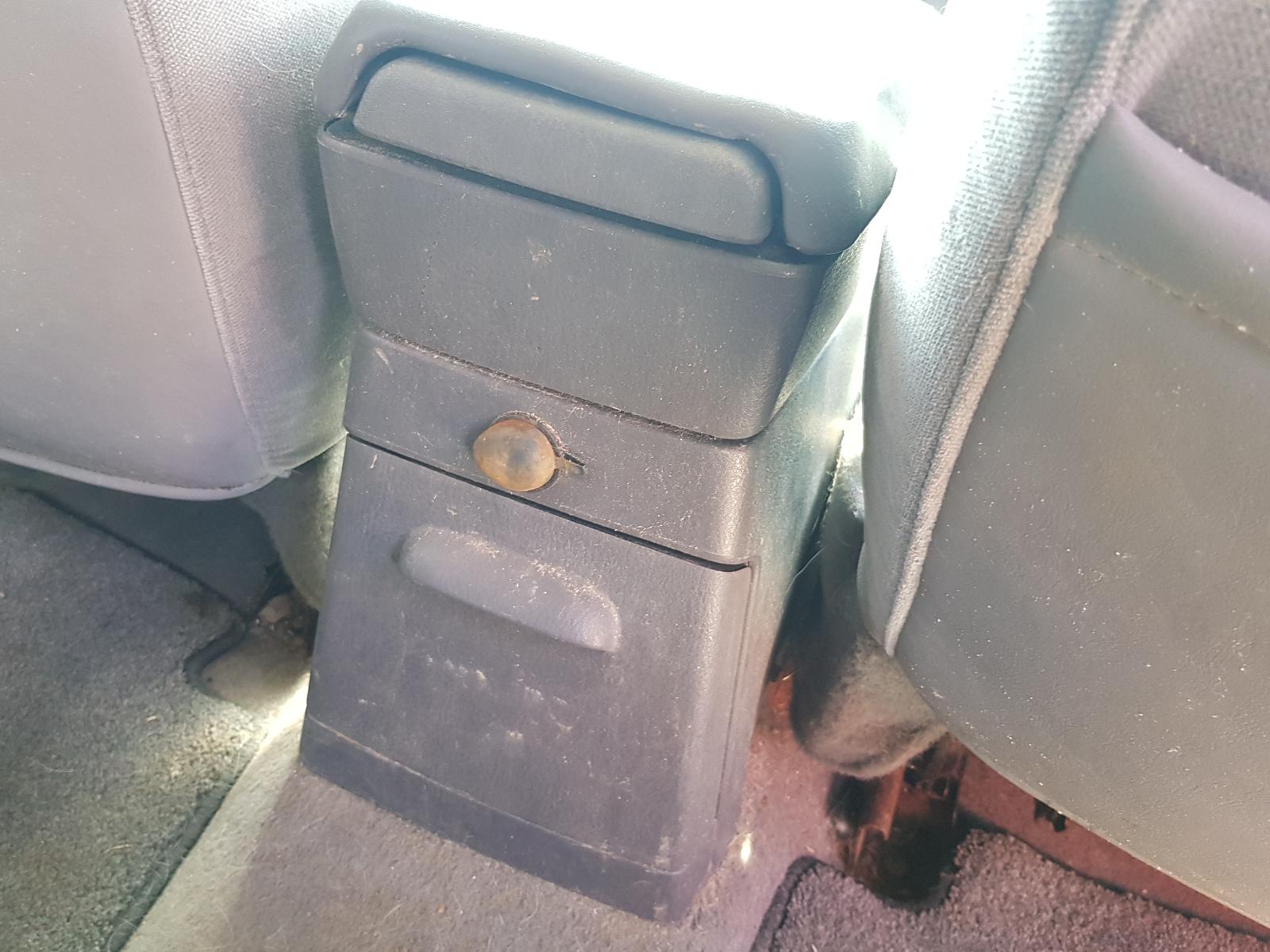 Ford Explorer - UT 2001-2005