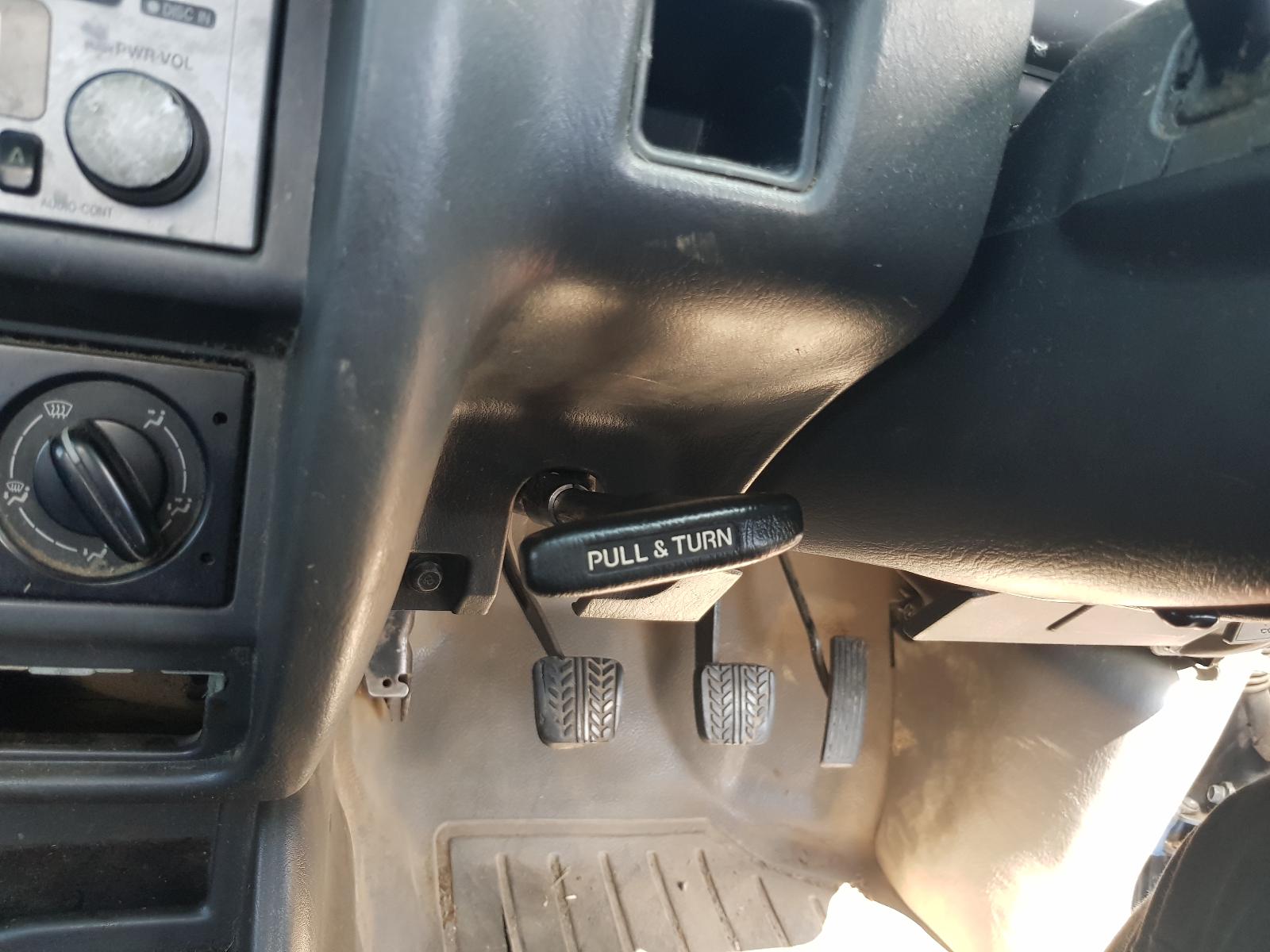 Ford Courier - 03-05