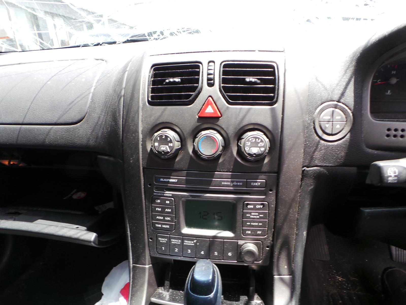 Holden Adventra - VZ 2005-2007