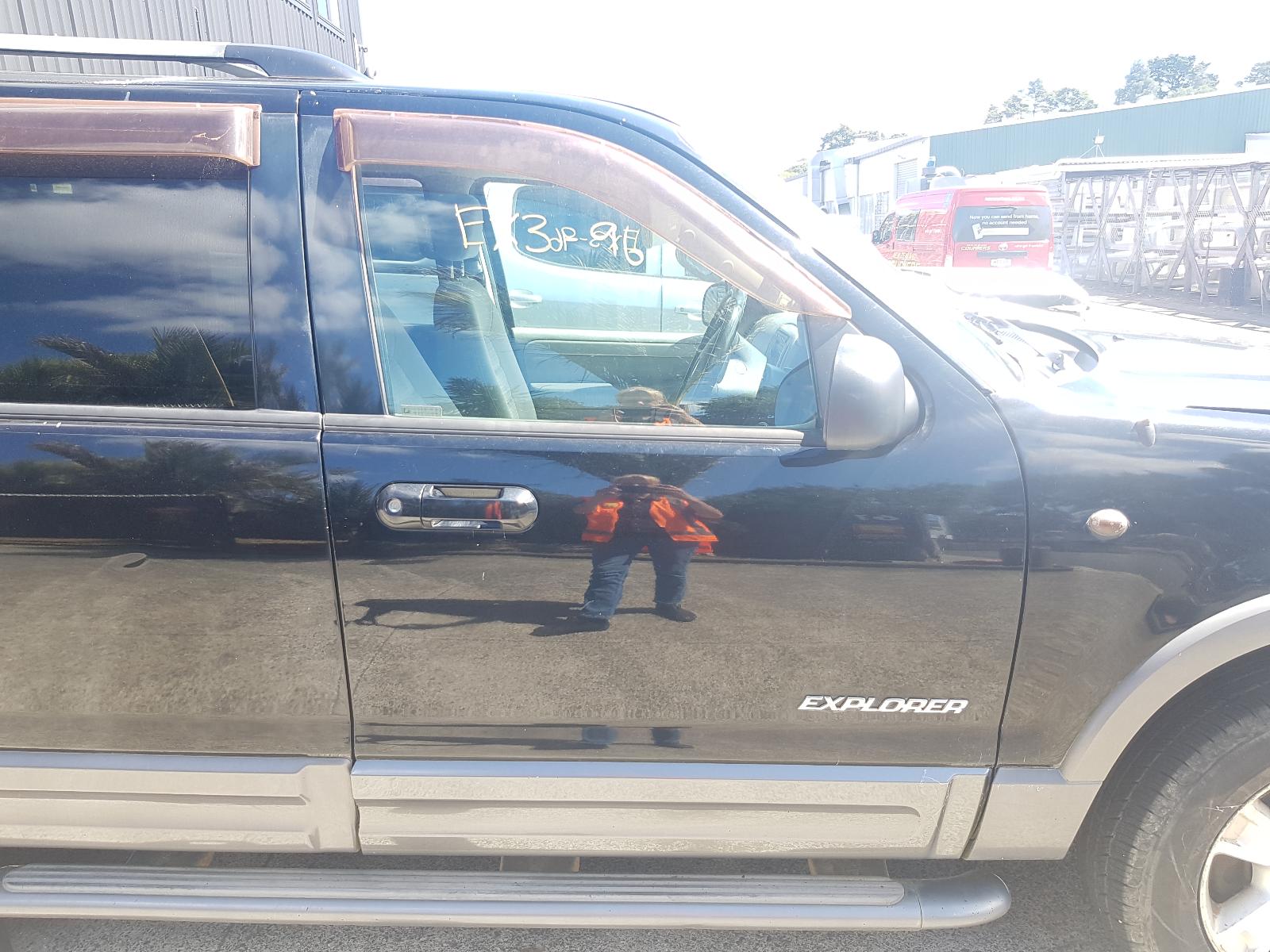 Ford Explorer - UT 2001-2005