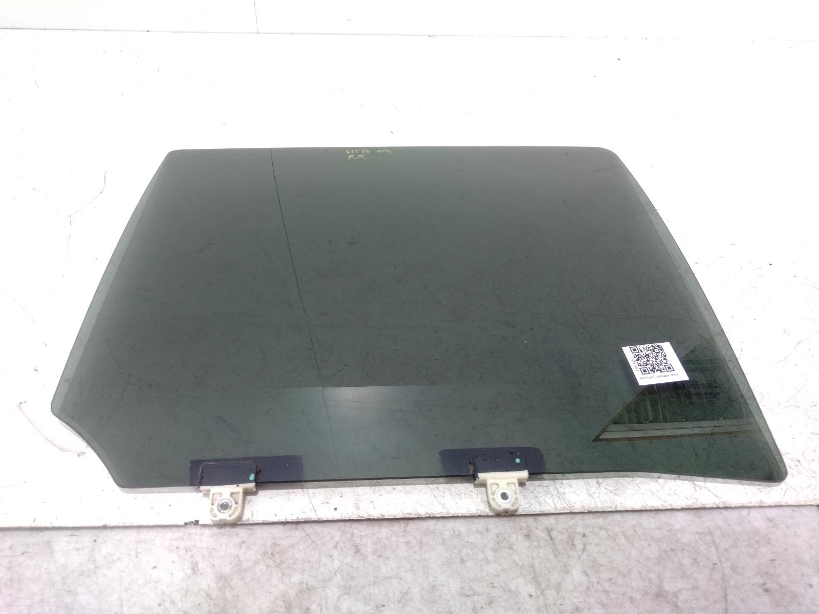 Right_Rear_Door_Window