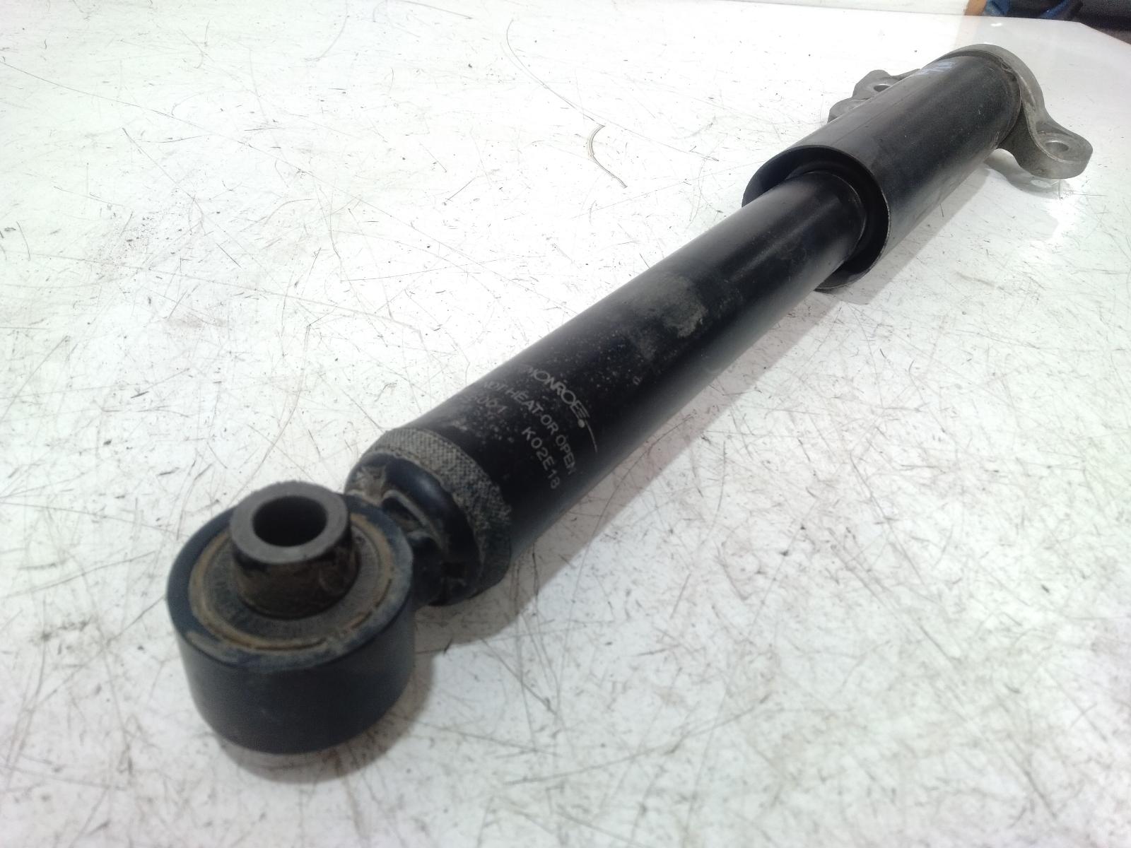 Left_Rear_Strut