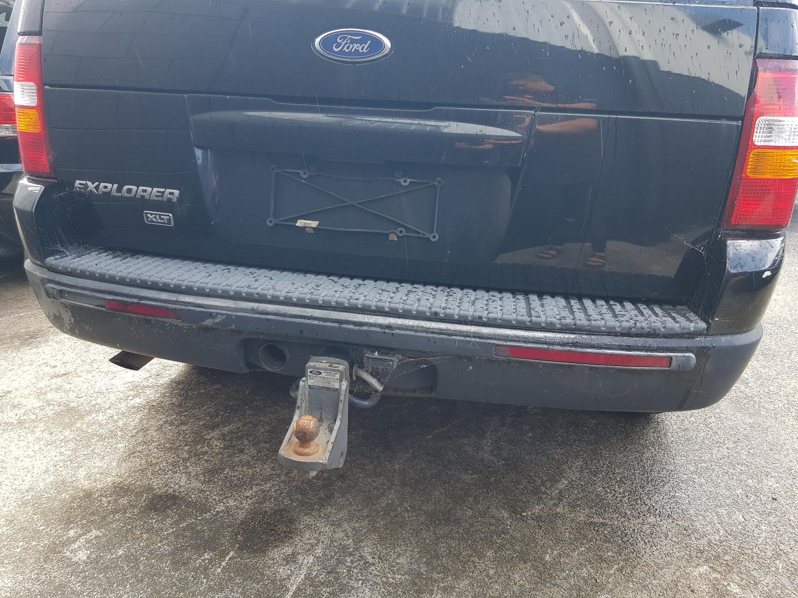 Ford Explorer - UT 2001-2005