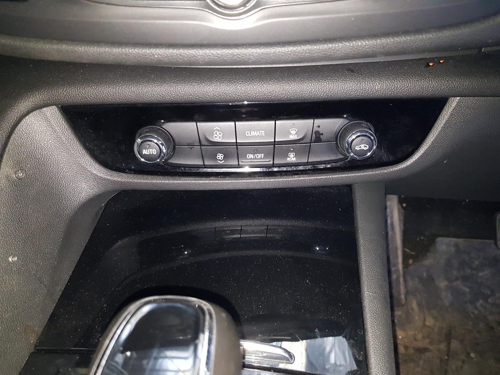 Holden Commodore - Other