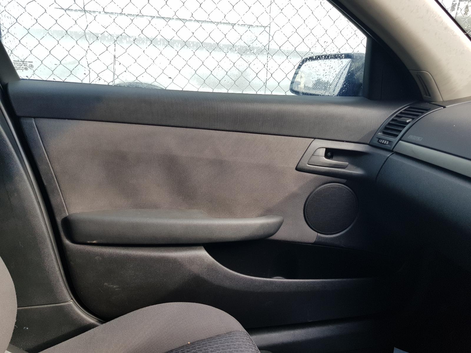 Holden Commodore - VE Omega 06-