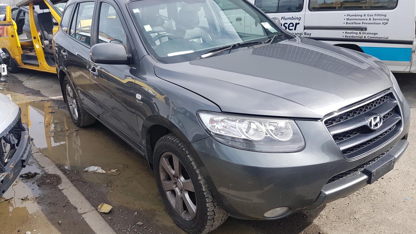 Hyundai Santa Fe - 2006-2012