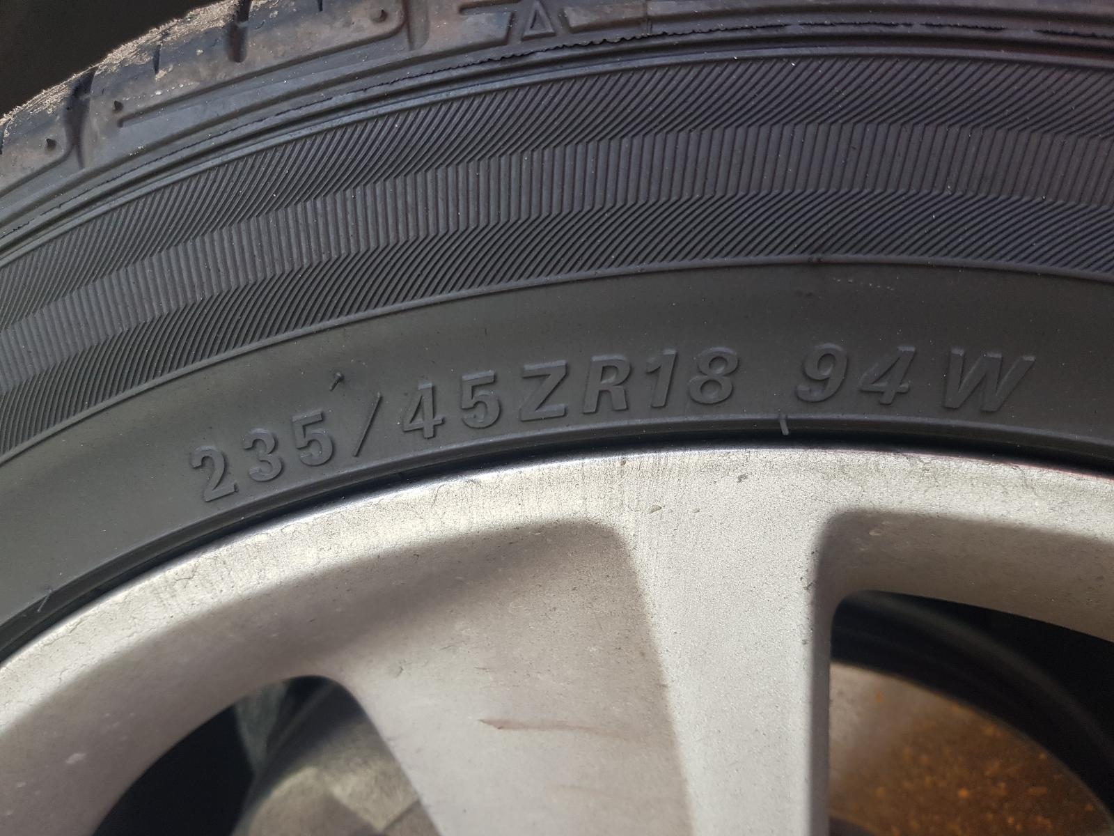 Holden Cruze - 2009-Present