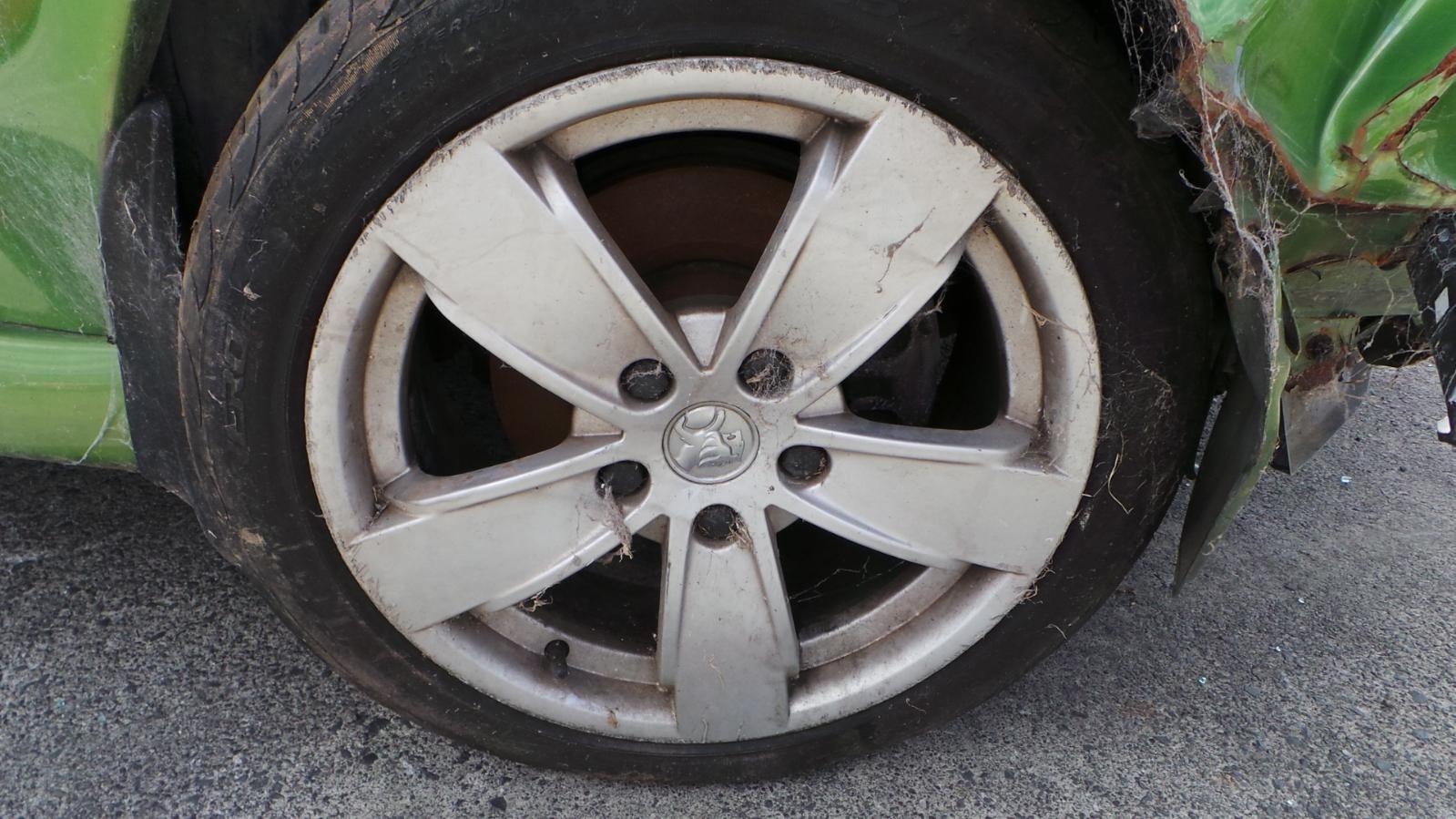 Holden Commodore - VY  2002-2004