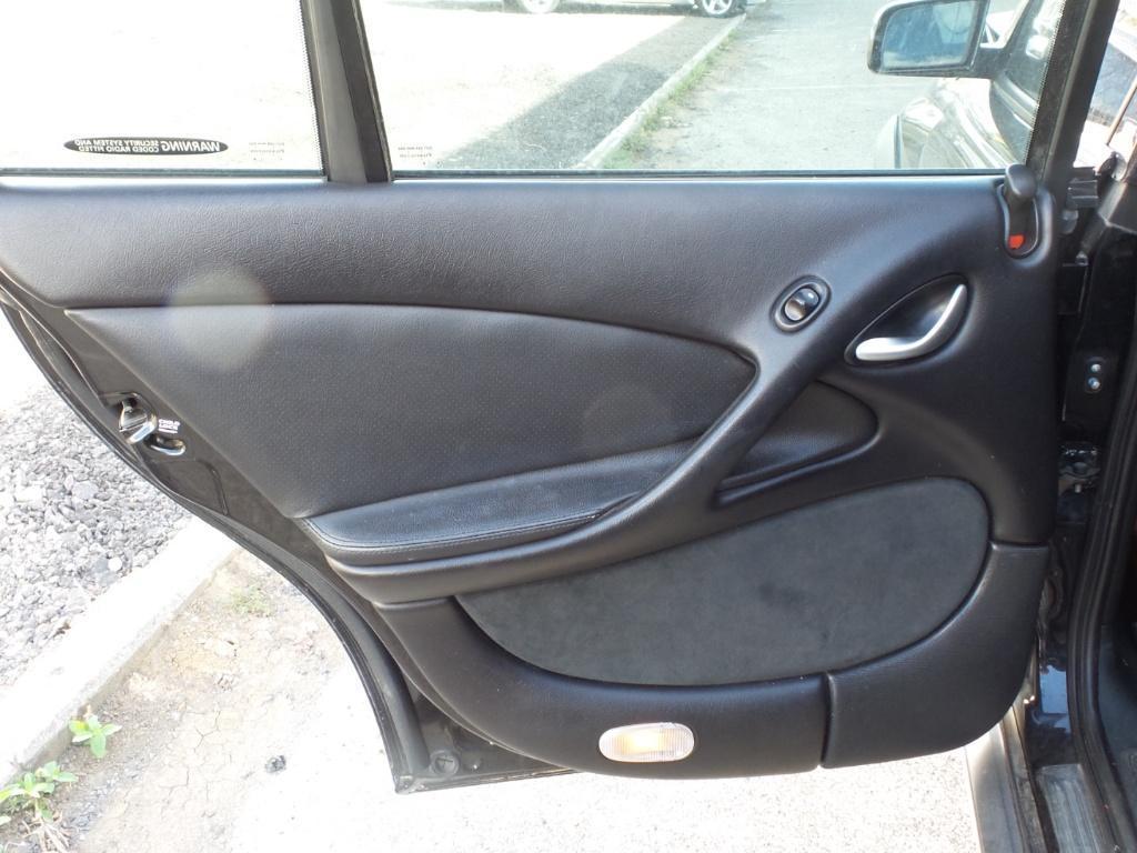 Holden Adventra - VY2 2003-2005