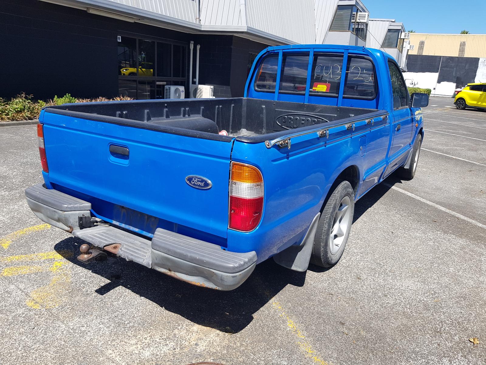 Ford Courier - 03-05