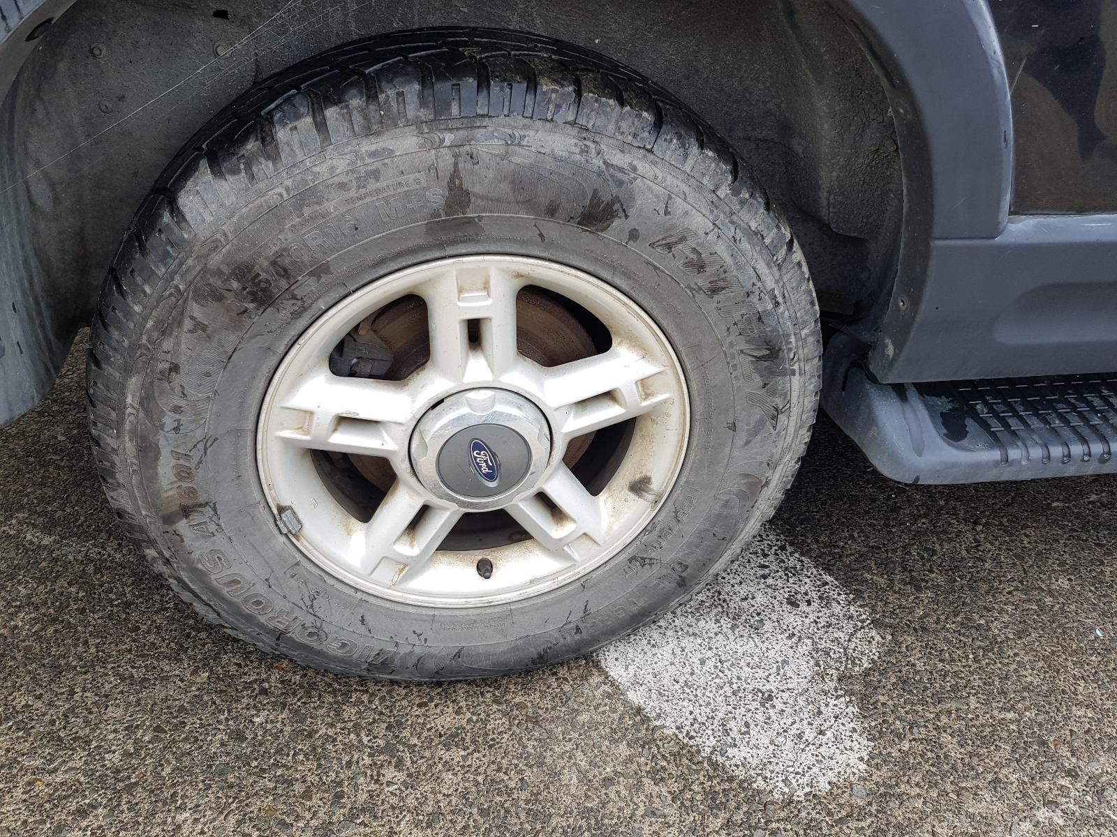 Ford Explorer - UT 2001-2005