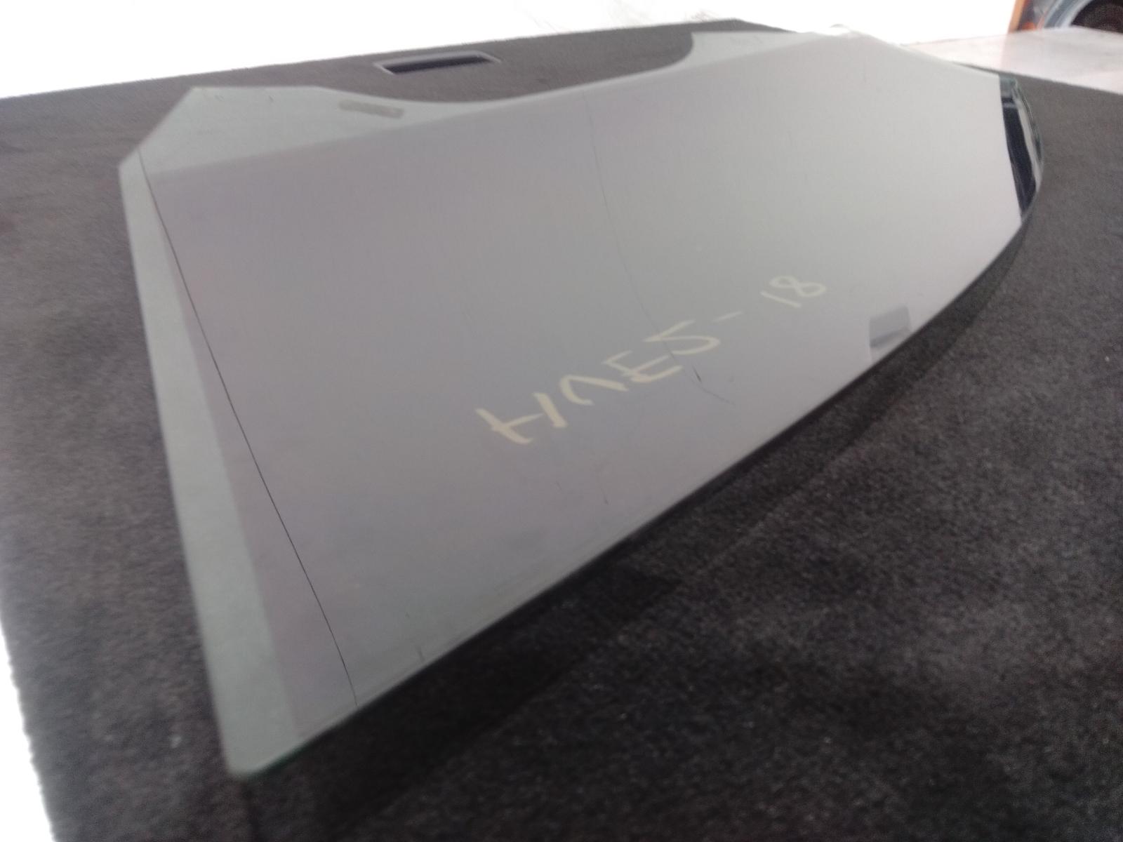 Right_Front_Door_Window