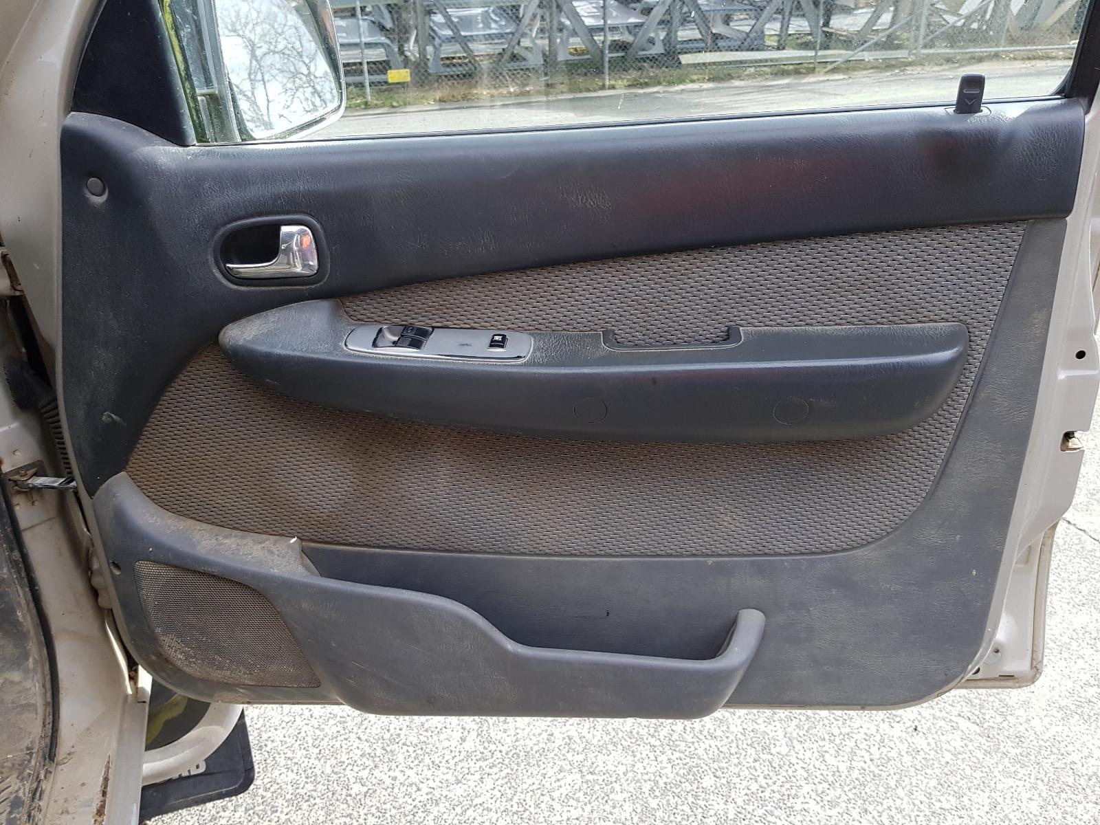 Ford Courier - UT 2005-2006