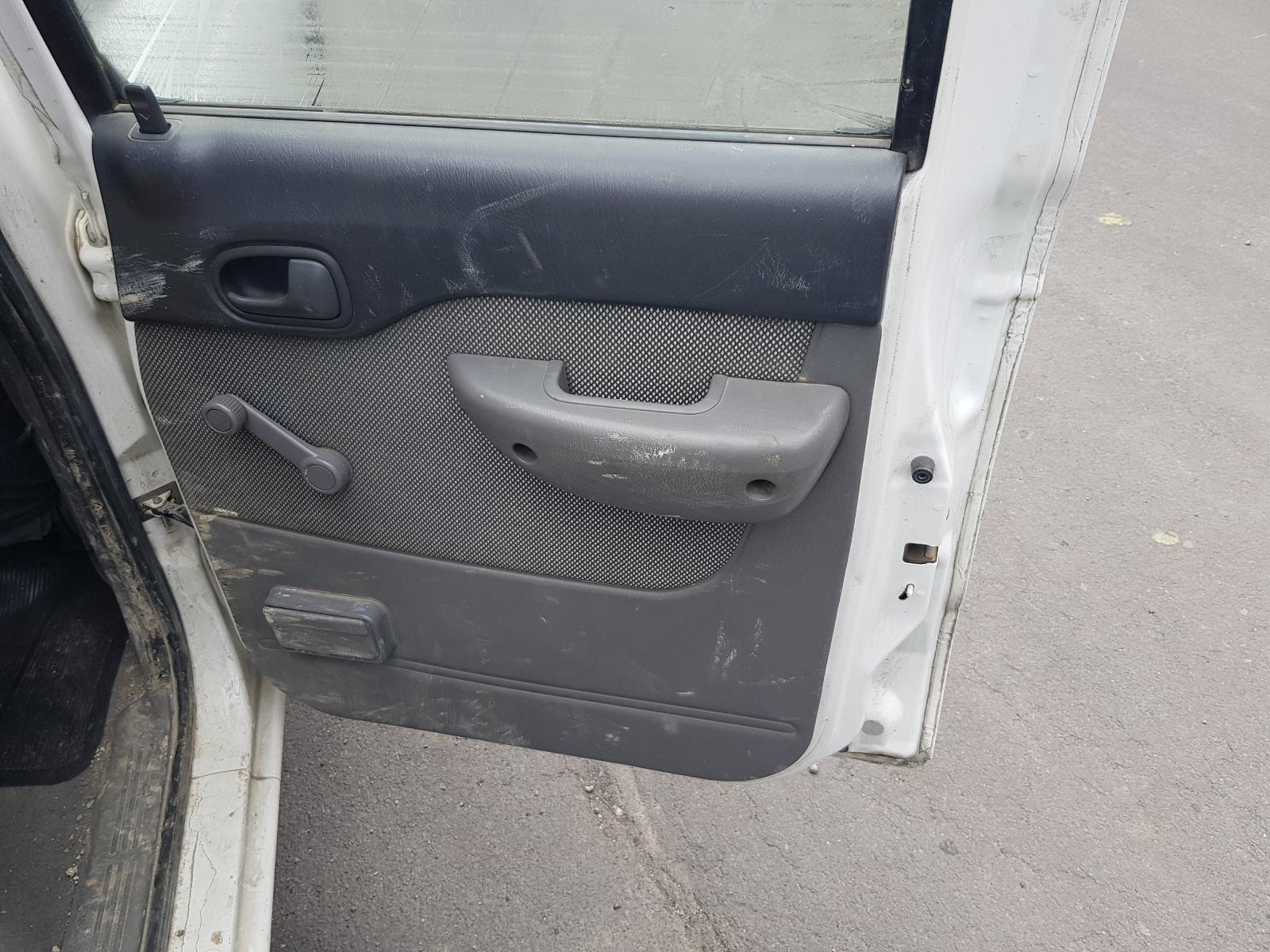 Ford Courier - UT 2005-2006