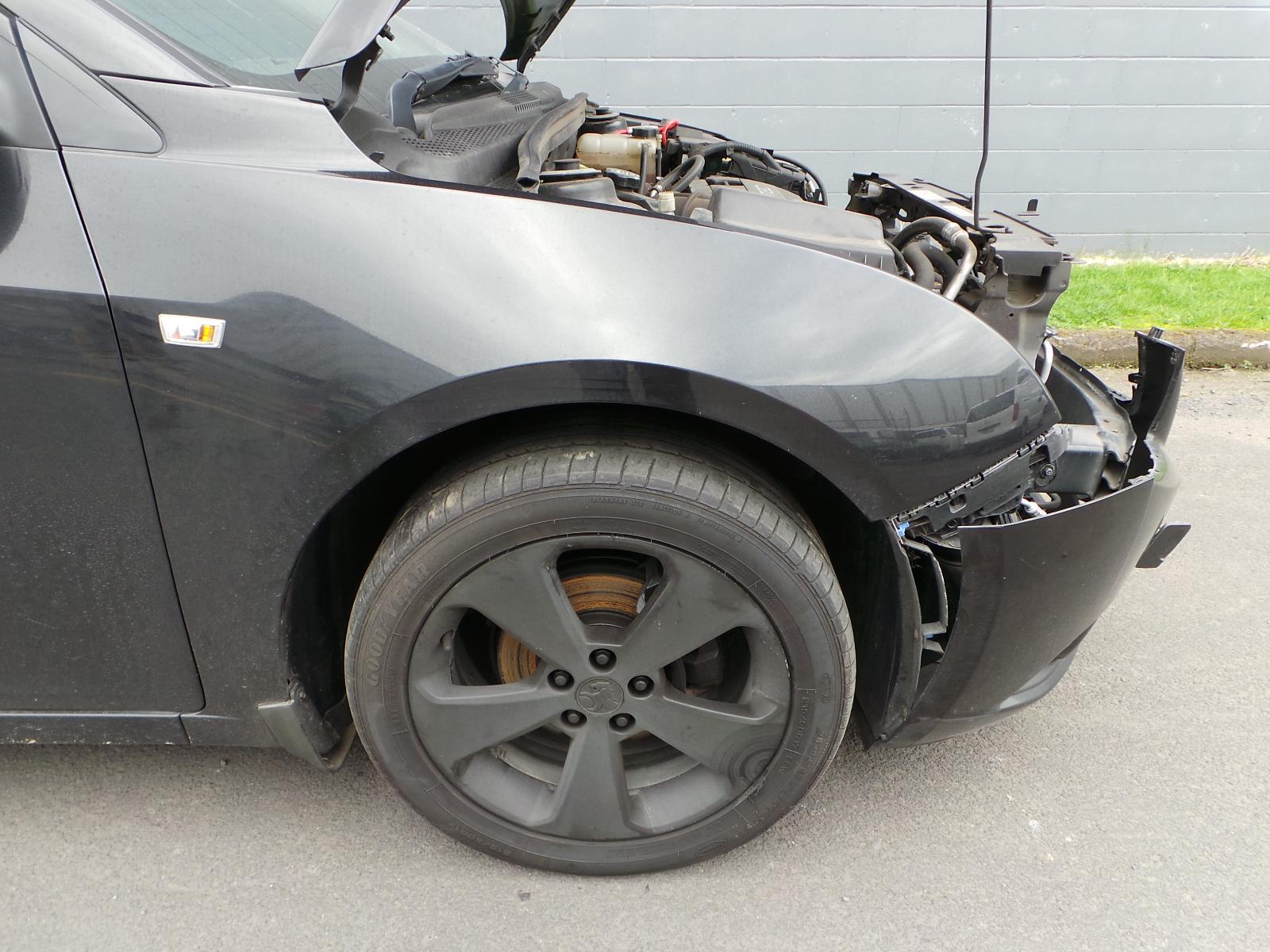 Holden Cruze - 2009-Present