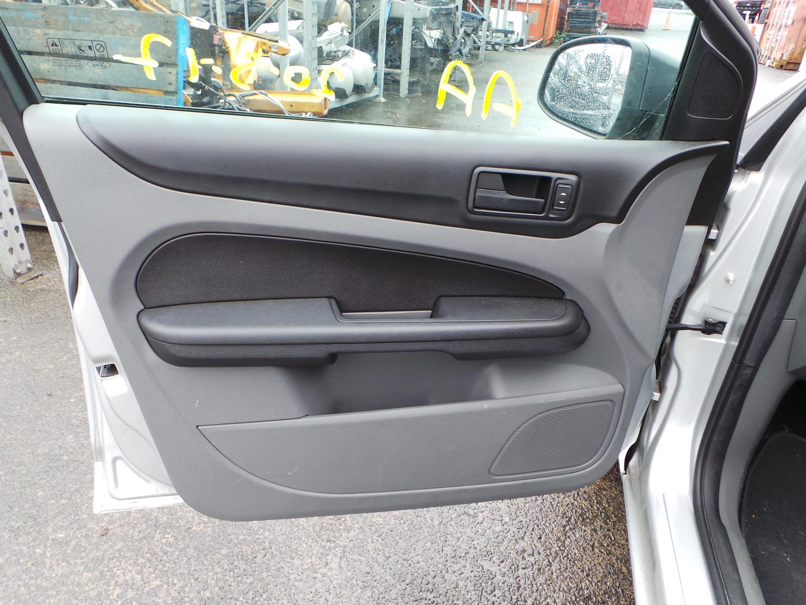 Ford Focus - LT-LV 2008-2011