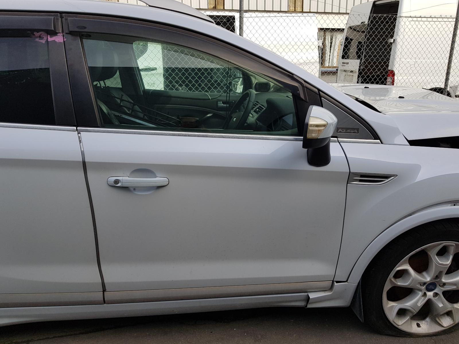 Ford Kuga - TE 2012-2013