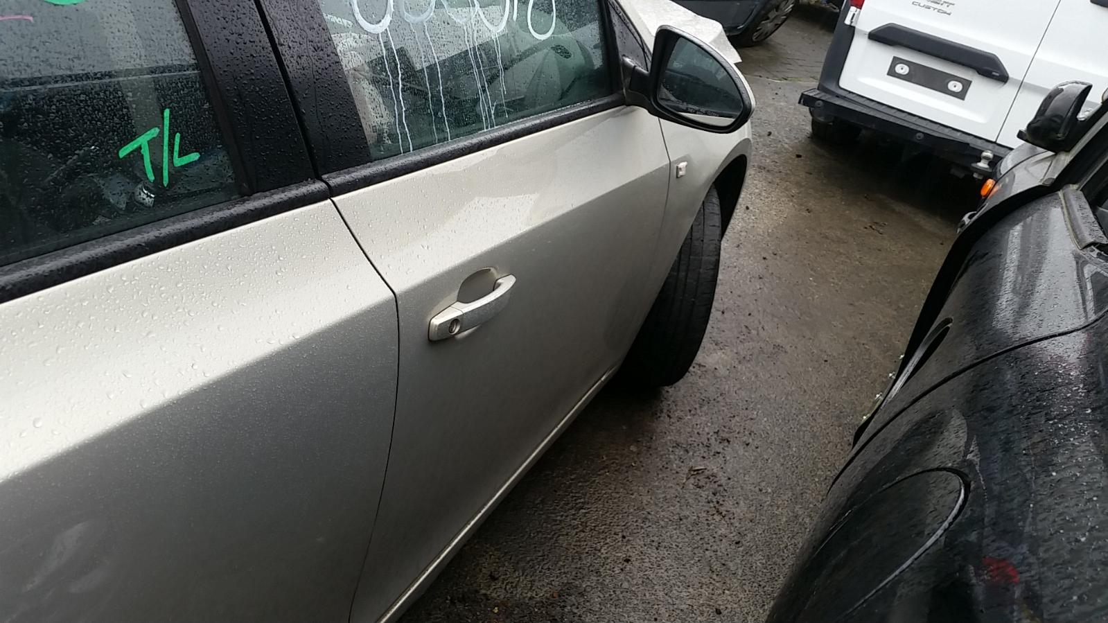 Holden Cruze - 2009-Present