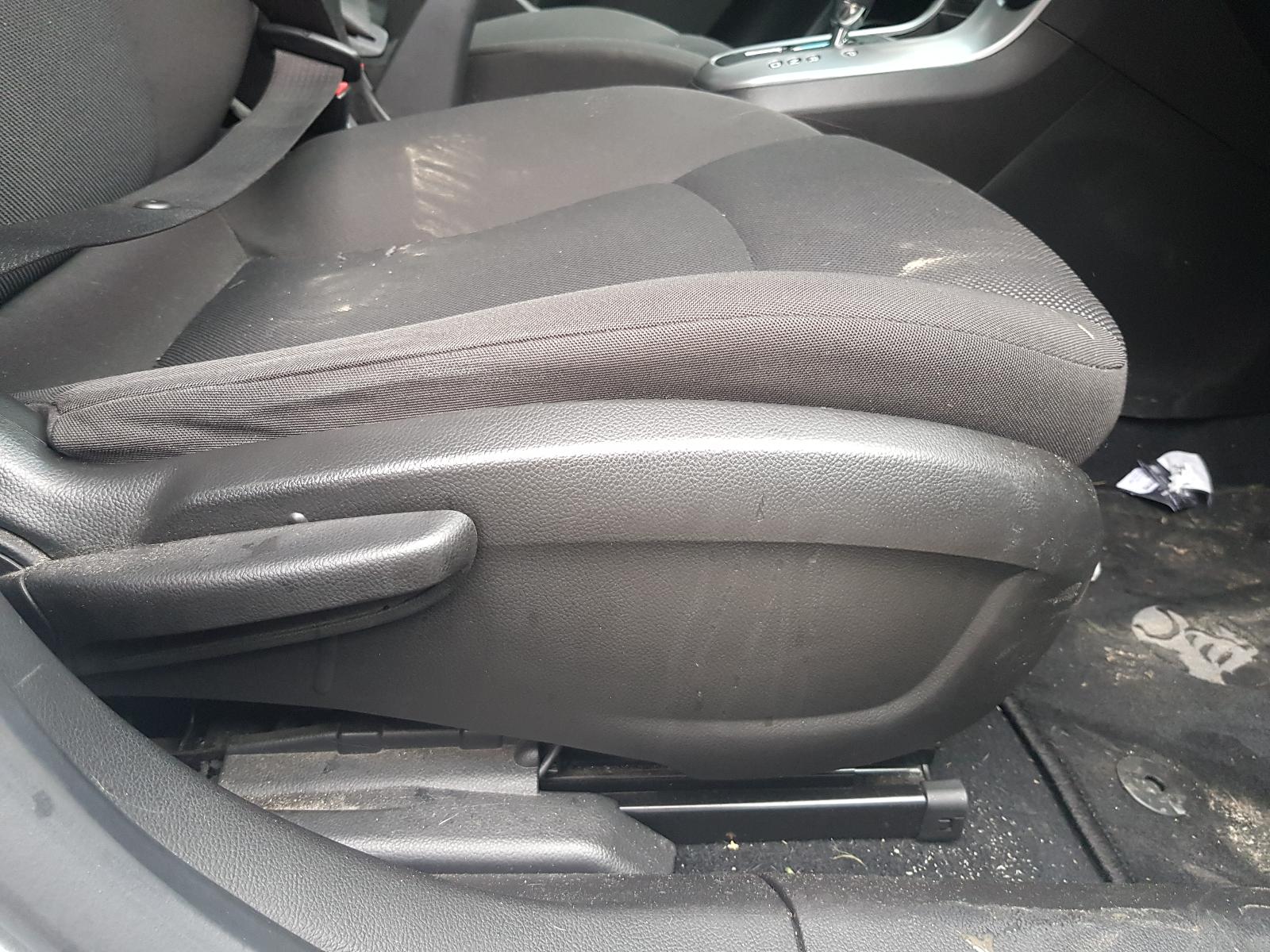 Holden Cruze - 2009-Present