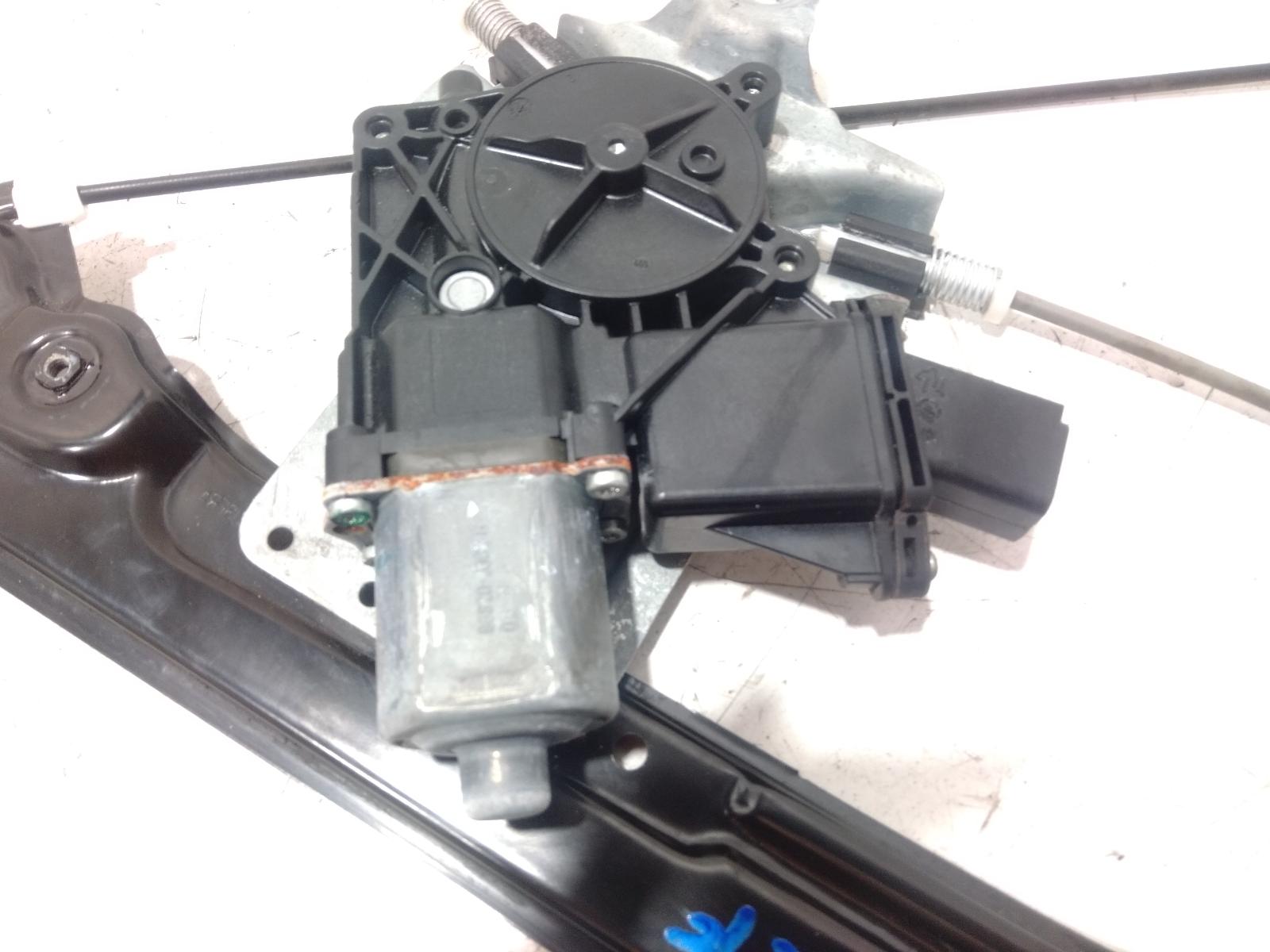 Right_Front_Window_Reg_Motor