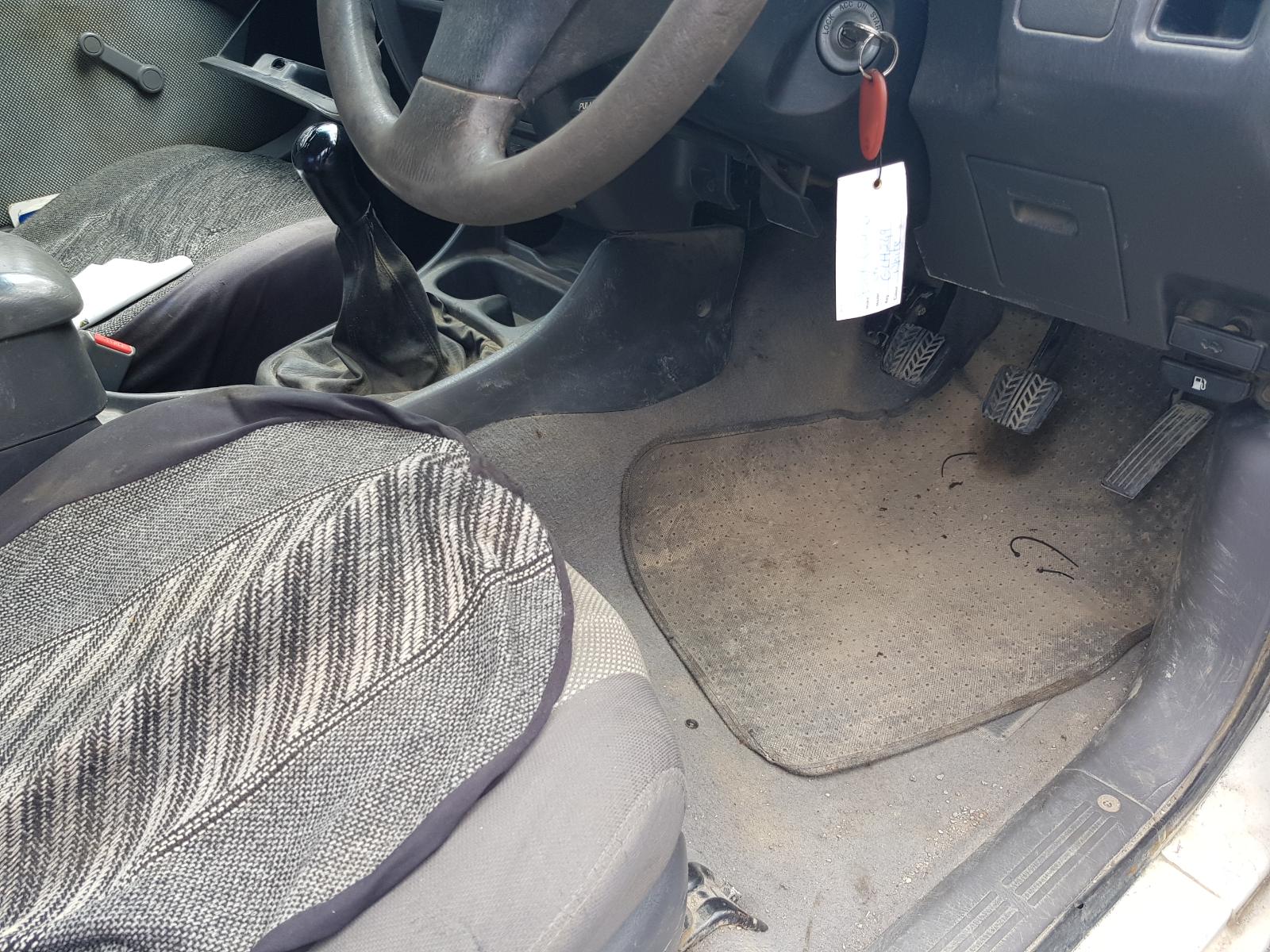 Ford Courier - UT 2005-2006